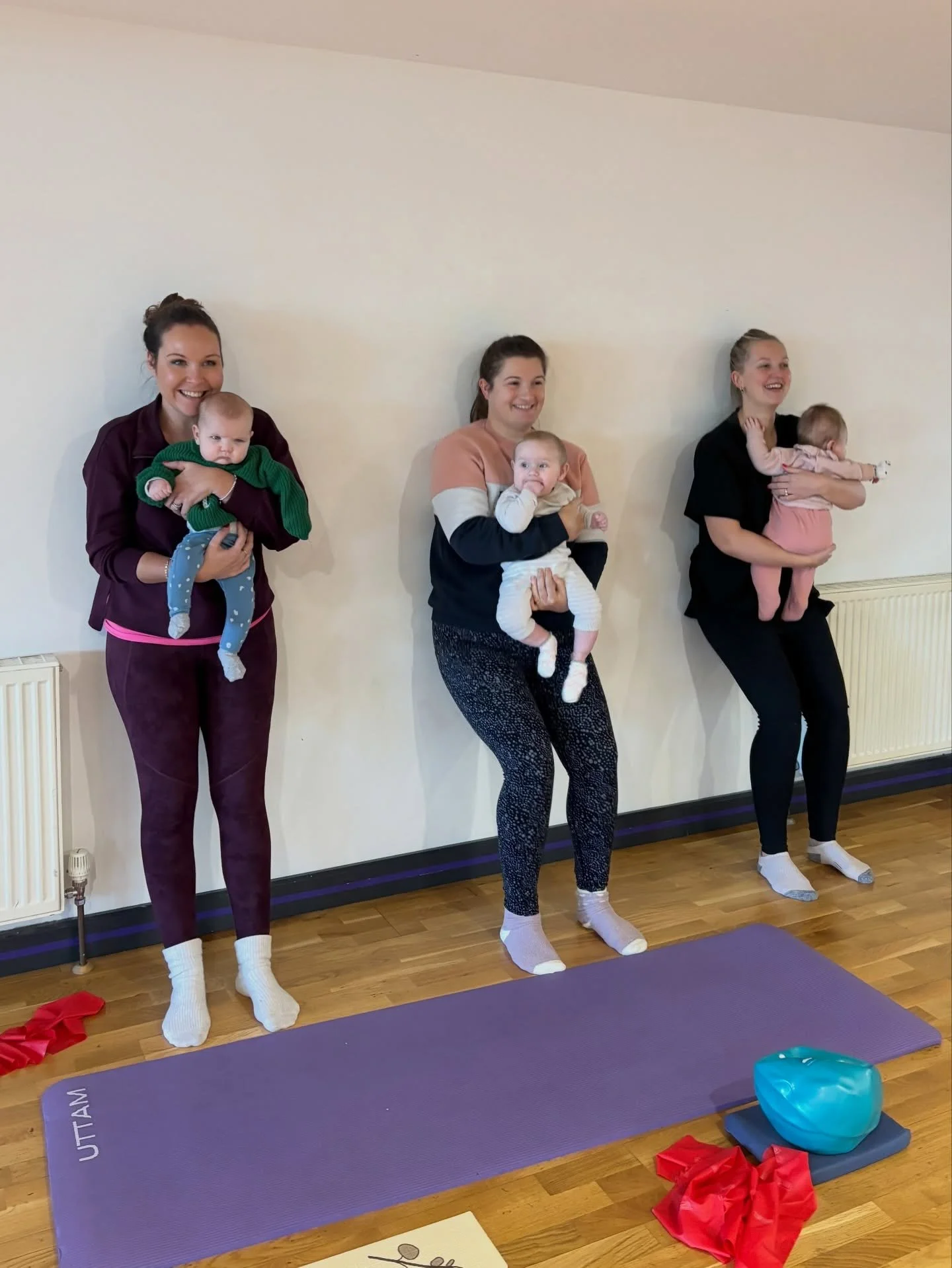 here I am, unapologetically spamming you all with cute baby pics again! 

the ladies and babies did so well this morning, we took it slowly after a couple of weeks off and made sure to listen to our bodies ✨

Our Monday class has some availability cu