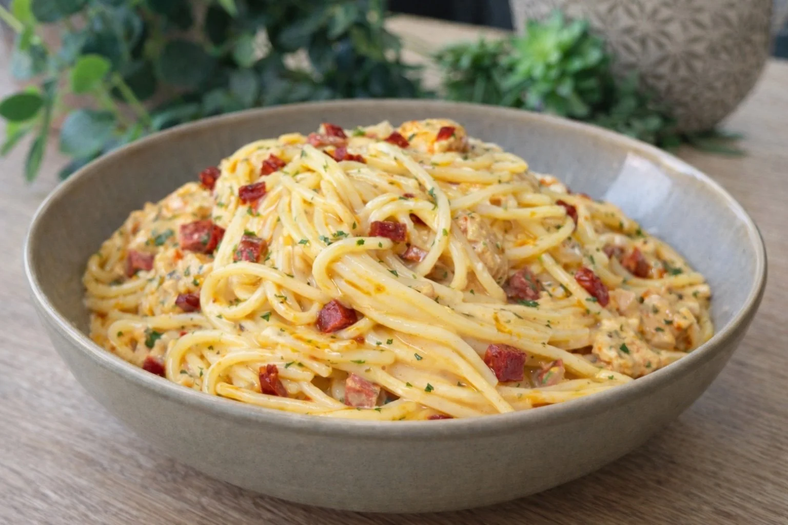 romige pasta met kip en spekjes