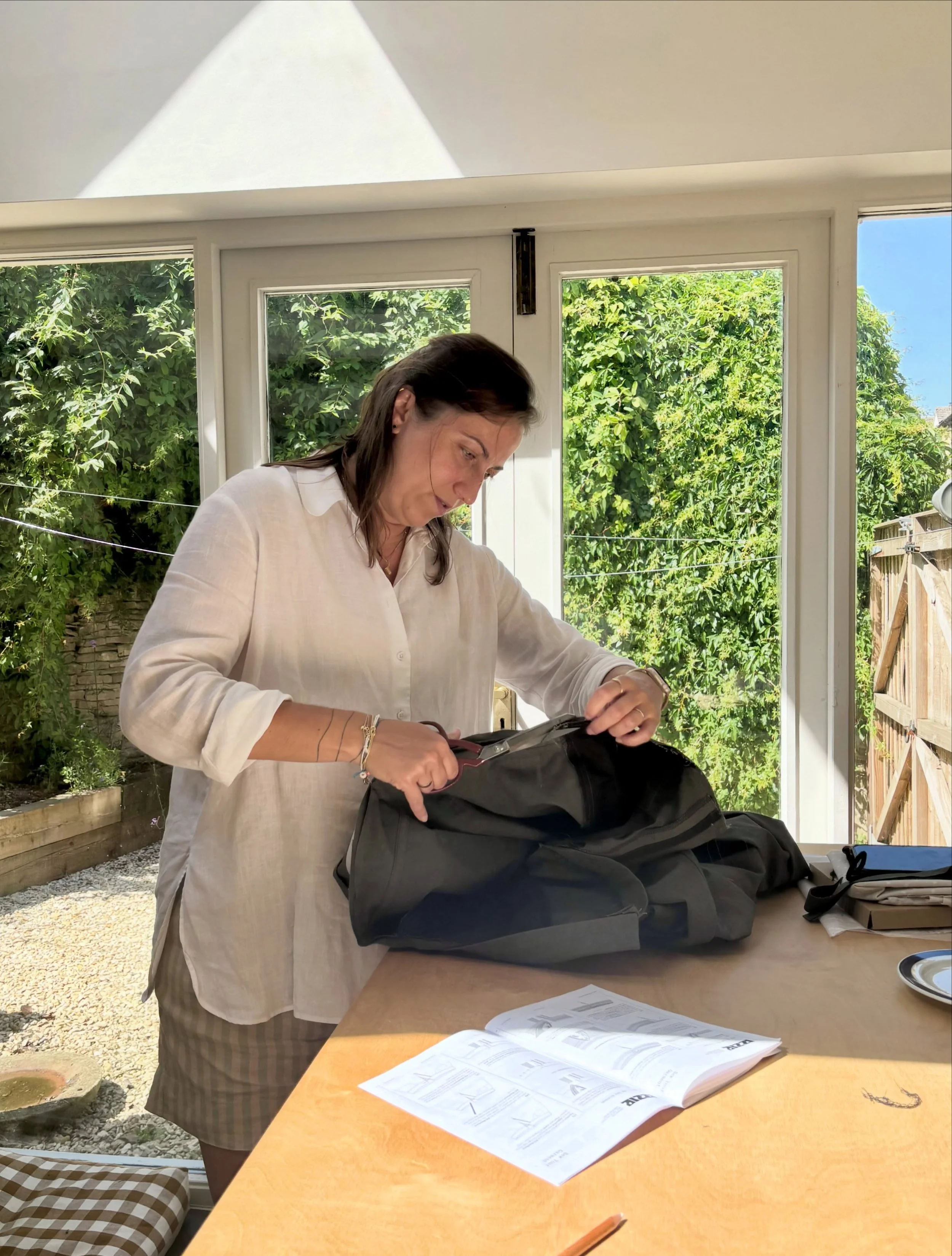 Agata&rsquo;s Jeans&hellip;

A pattern that has been on my &lsquo;list&rsquo; for a while, so I was thrilled when Agata chose to make the Just My Luck Jeans by @houseofizzie Such a great shape, fitted at the high hip with classic five pocket styling 
