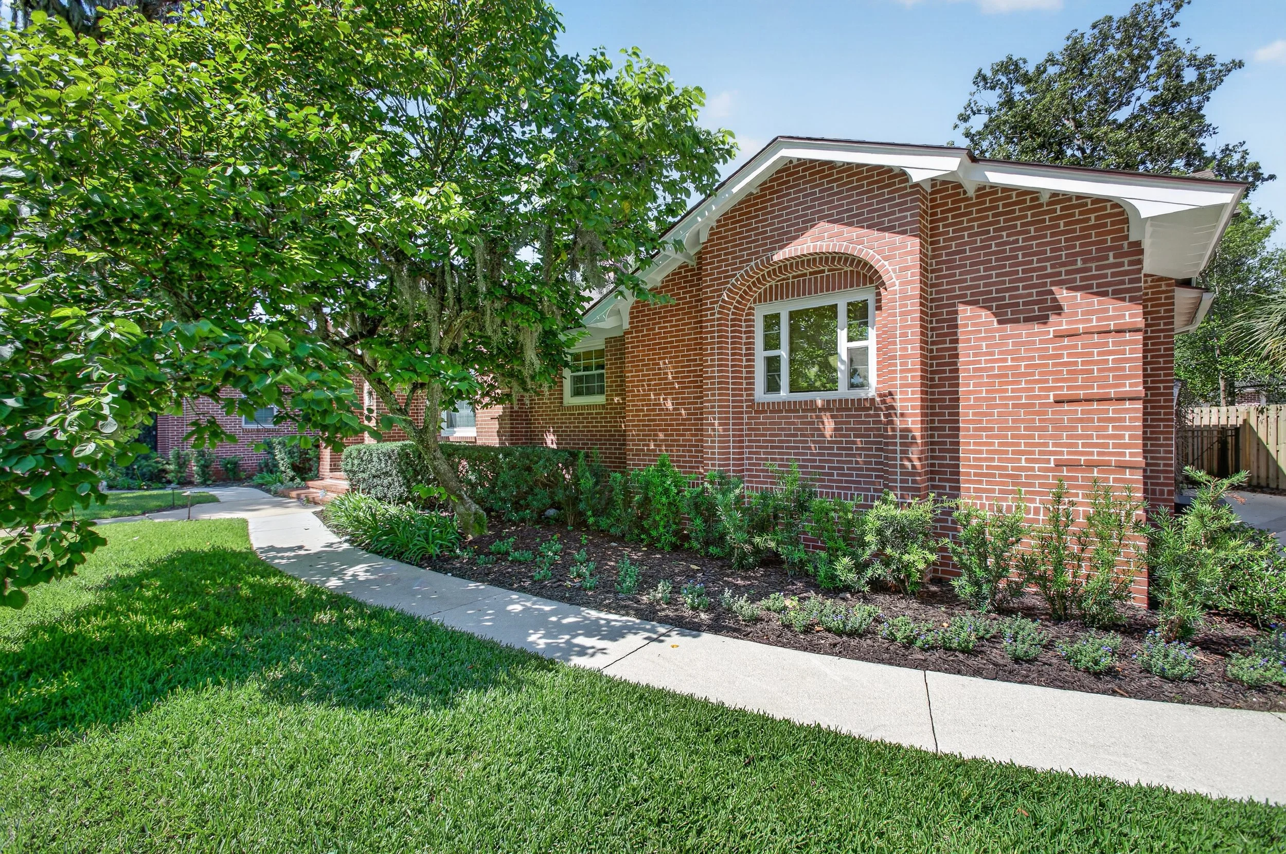 1354 Woodward (10).jpg
