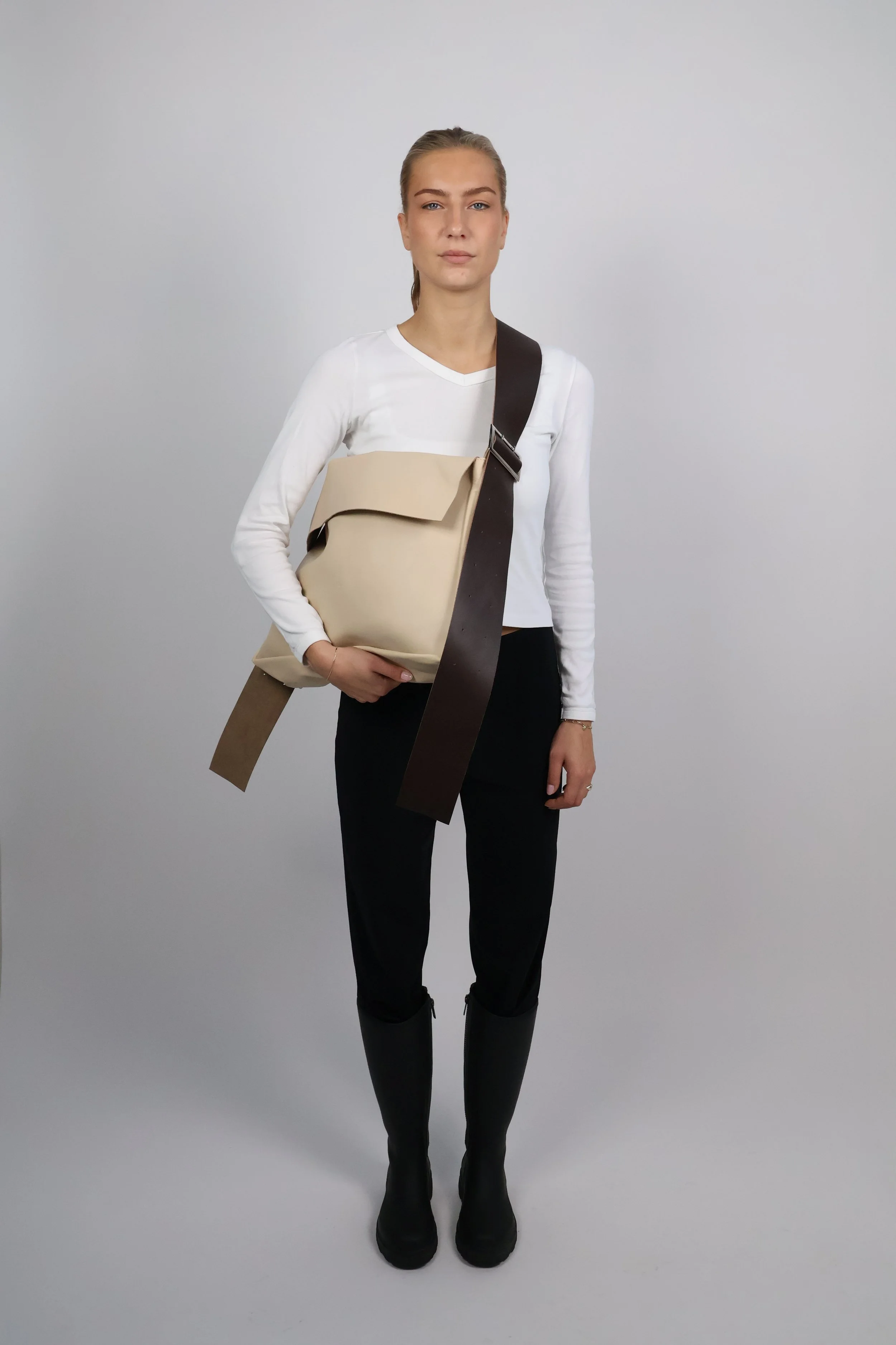 flap bag medium - beige