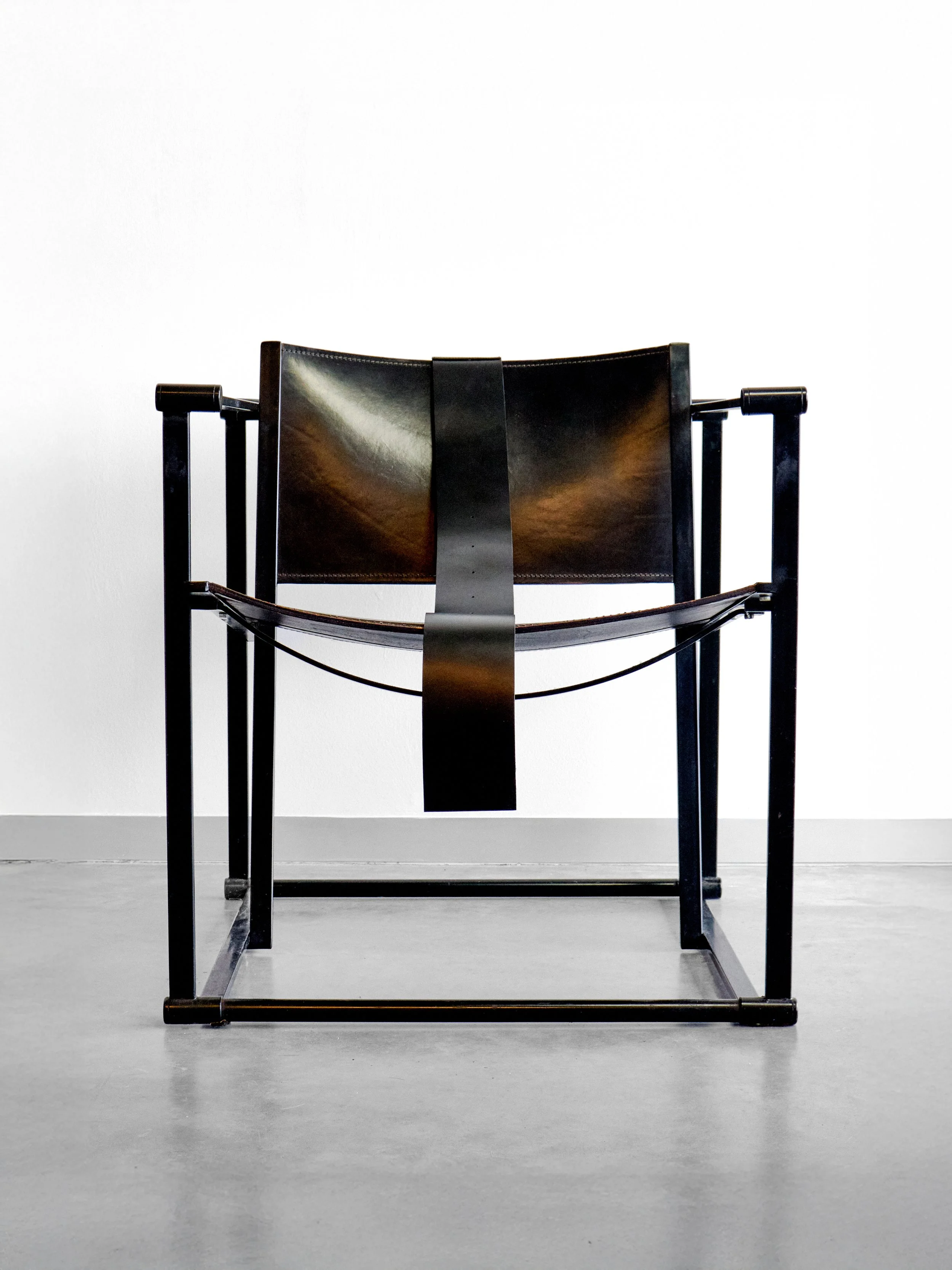 the basic black leather strap