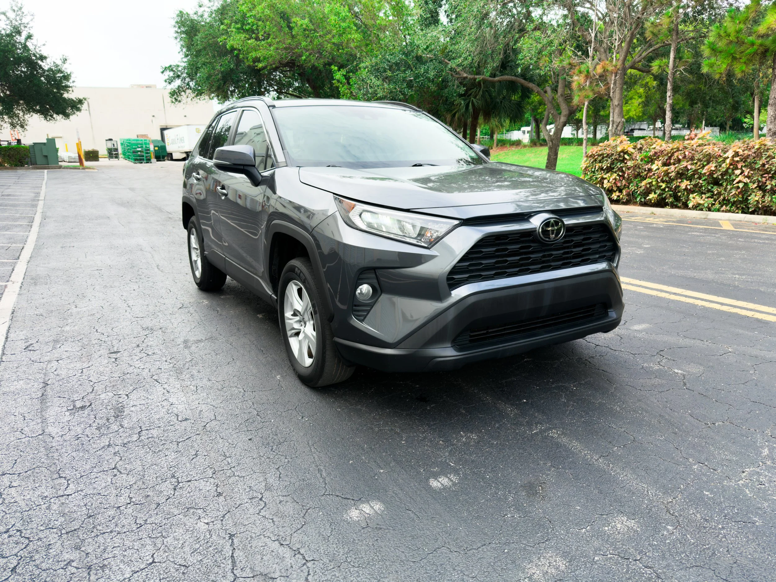 2021 Toyota RAV4 XLE Sport Utility 4D
