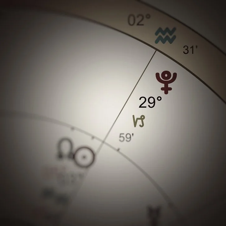 There are some monumental times in life that you just have to record. And this is one of them. Goodbye Pluto in Capricorn 👋 can&rsquo;t say I&rsquo;ll miss you there! End of an era and another is ready to begin&hellip; #pluto #plutoincapricorn #plut