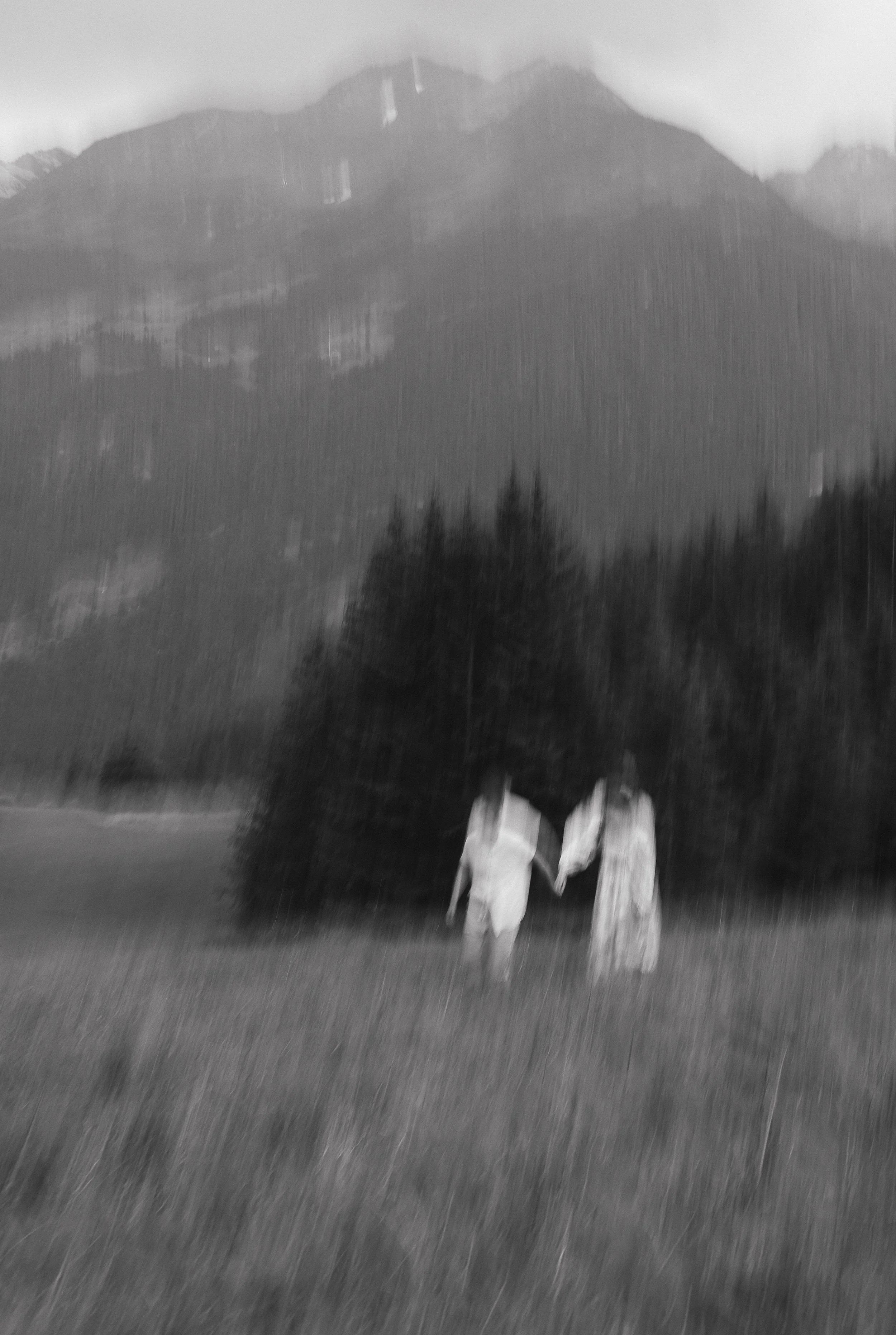 Switzerland-Black-and-White-slowshutter-women- intimate-wlw-wengen-sarah-fingarson_.jpg