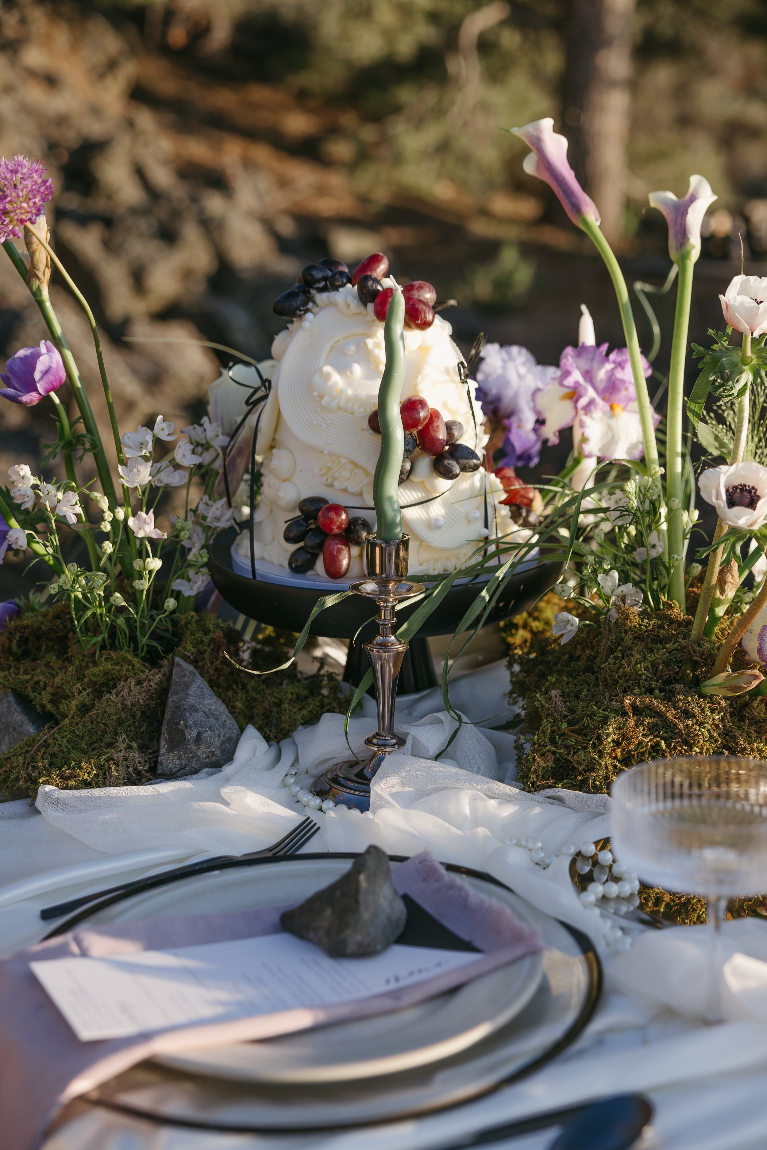 Copy of sarah-fingarson-elopement-table-photos-lava-fields-idaho-craters-of-the-moon.jpeg-.jpg
