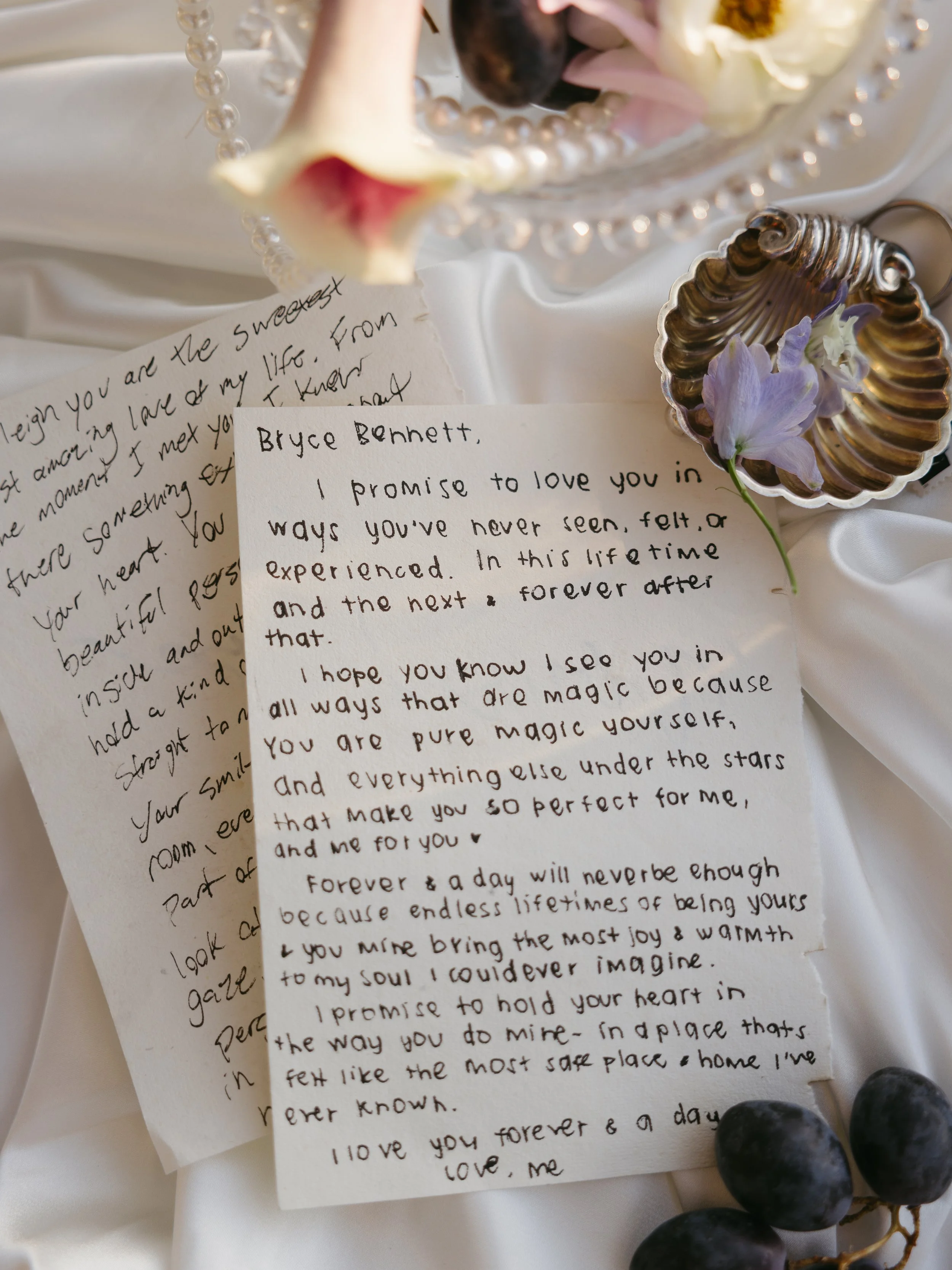 Copy of sarah-fingarson-elopement-vows-craters-of-the-moon-couple-idaho-craters-of-the-moon.jpeg-.jpg