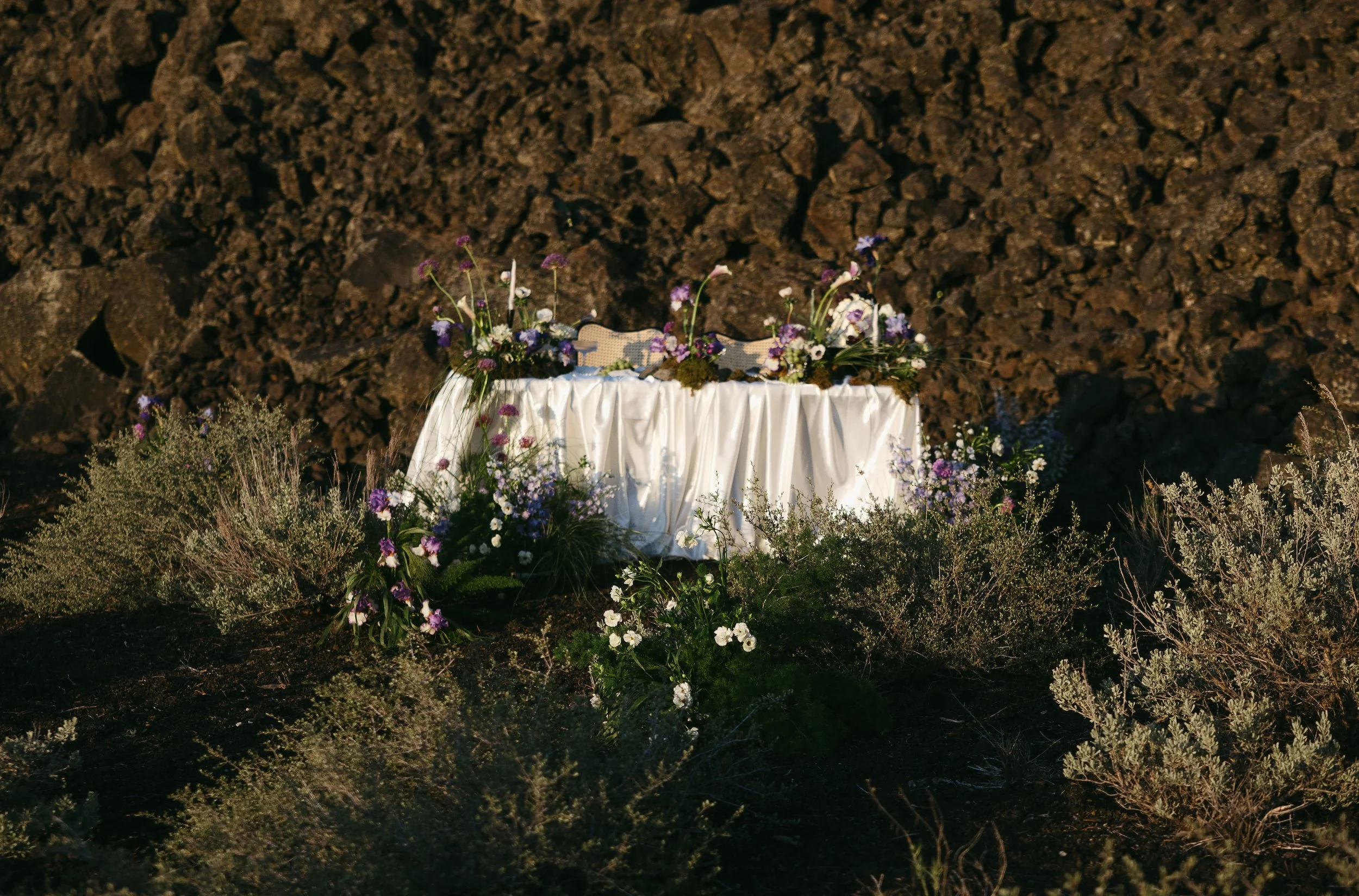 Copy of sarah-fingarson-elopement-table-scape-craters-of-the-moon-couple-nationalpark-craters-of-the-moon.jpeg-.jpg