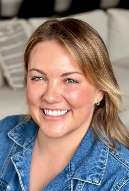 Headshot of a owner + organizer Carina Whaley