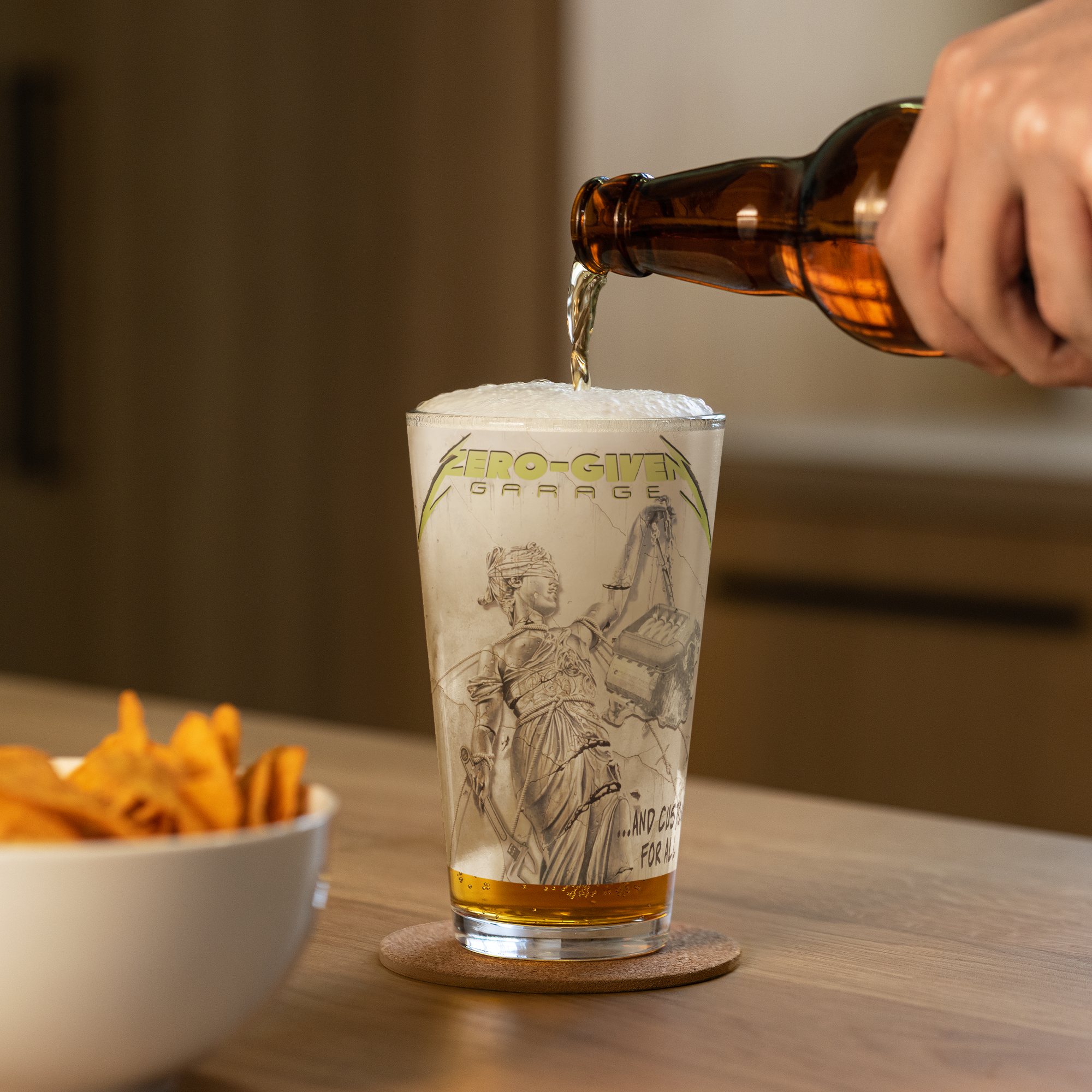 shaker-pint-glass-(16-oz)-16-oz-left-68b79ea6c0cb6.png