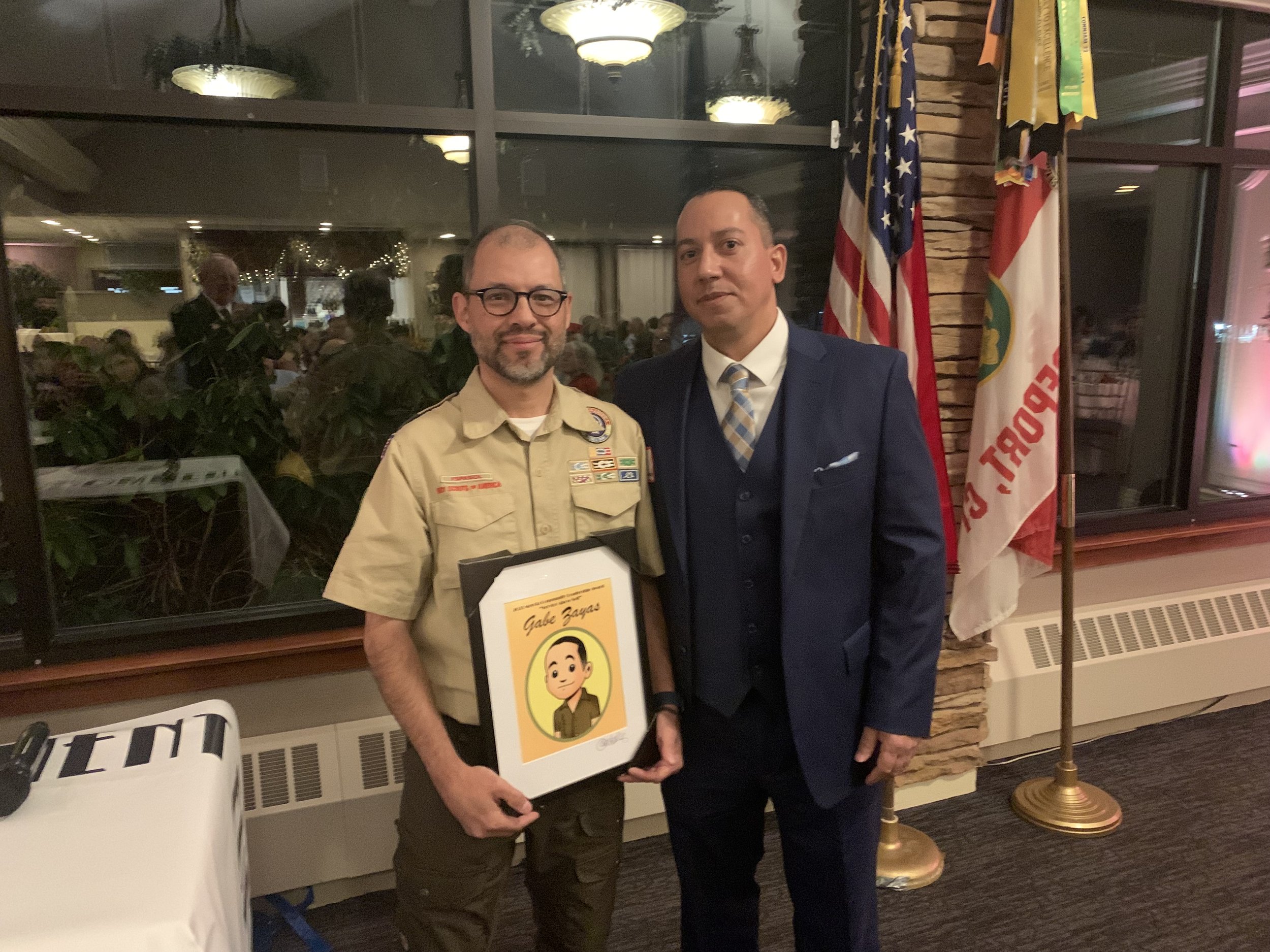 Left to right: David presenting the Community Leadership Award to Gabe Zayas, former Pomperaug District Chairman and 2023 Community Leadership Award Honoree.