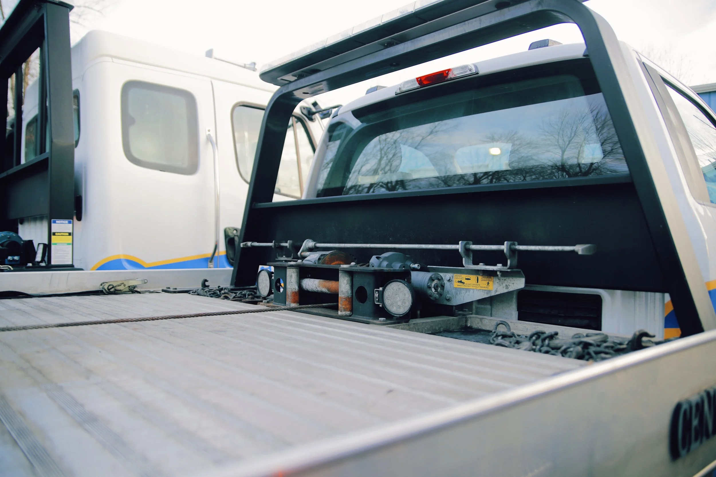 How to Safely Tow an SUV During Roadside Emergencies
