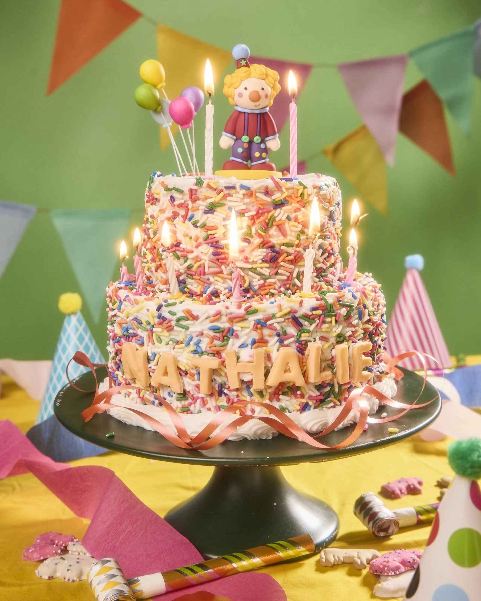 Le Monde's series Le Prénom, by Henry Hargreaves & Charlotte Omnès, visually interprets the cultural, social, and personal significance of first names told through the lens of a birthday cake.