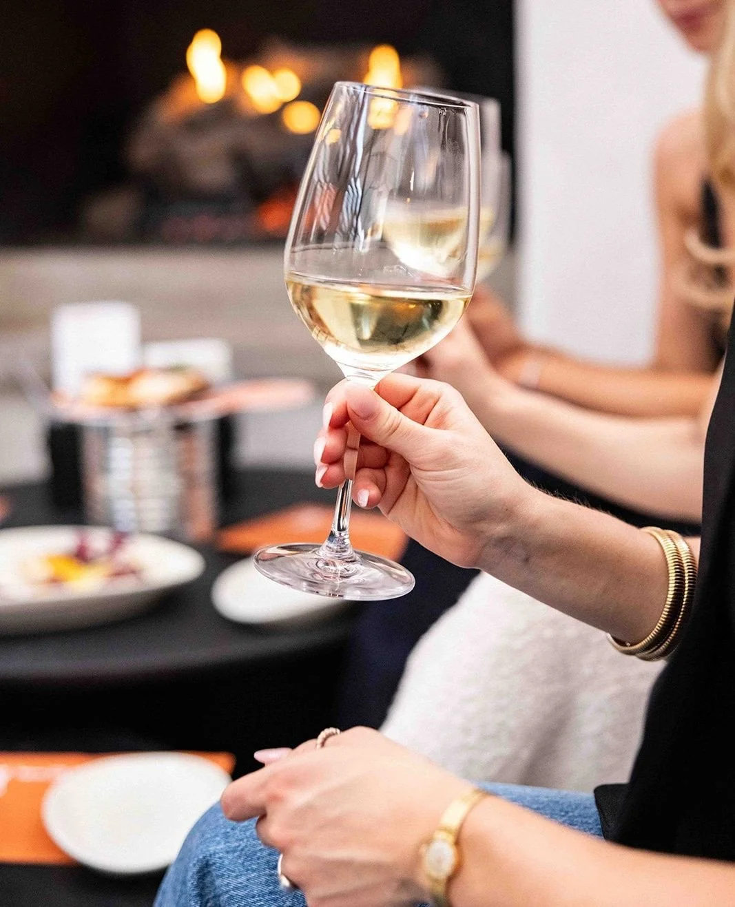 ~ NEW UPDATE ~
Bar Fuoco is open weather permitting! We&rsquo;ll be closed this weekend, but we&rsquo;re not closed for the season just yet. 

Hope for heat... because when the sun's out, our flame is on. 🔥