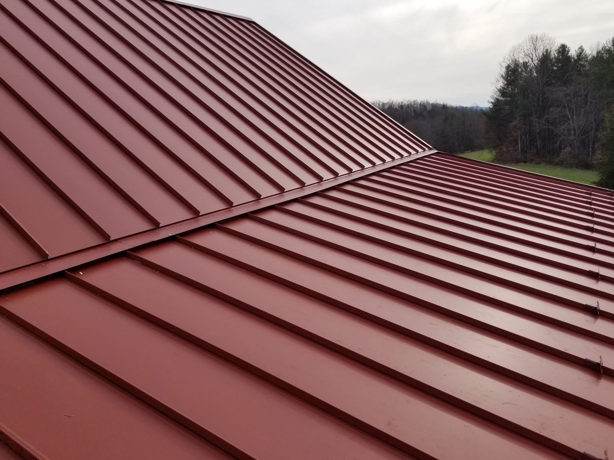 Standing Seam Metal roof in Clarksville, TN