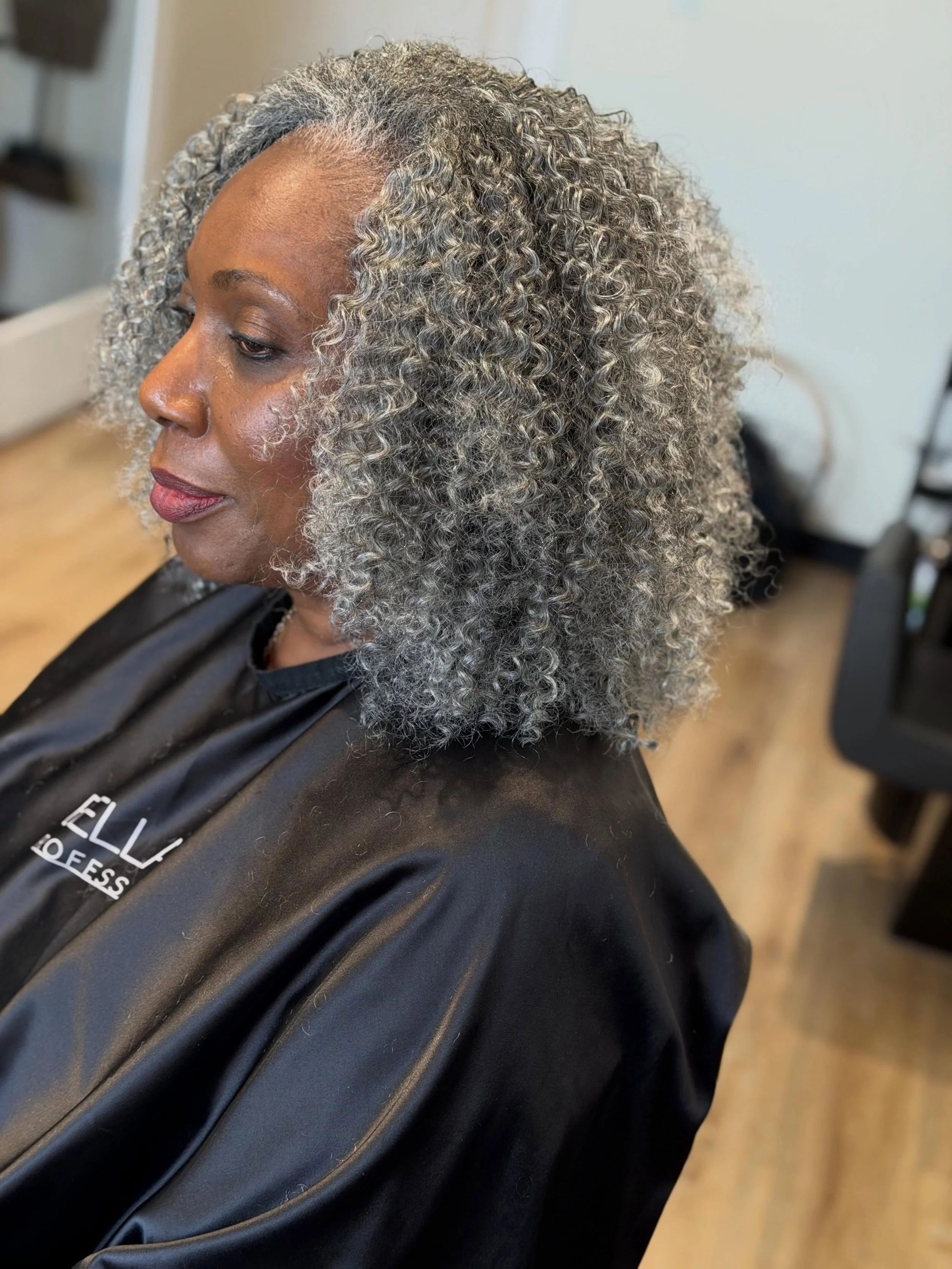 No matter the style healthy hair is the priority.

Whether you wear your curls, color your hair, or choose extensions, every service begins with the health of your hair in mind. 

📍Booking Available in Carpentersville &amp; Chicago 
Link In Bio

 #H