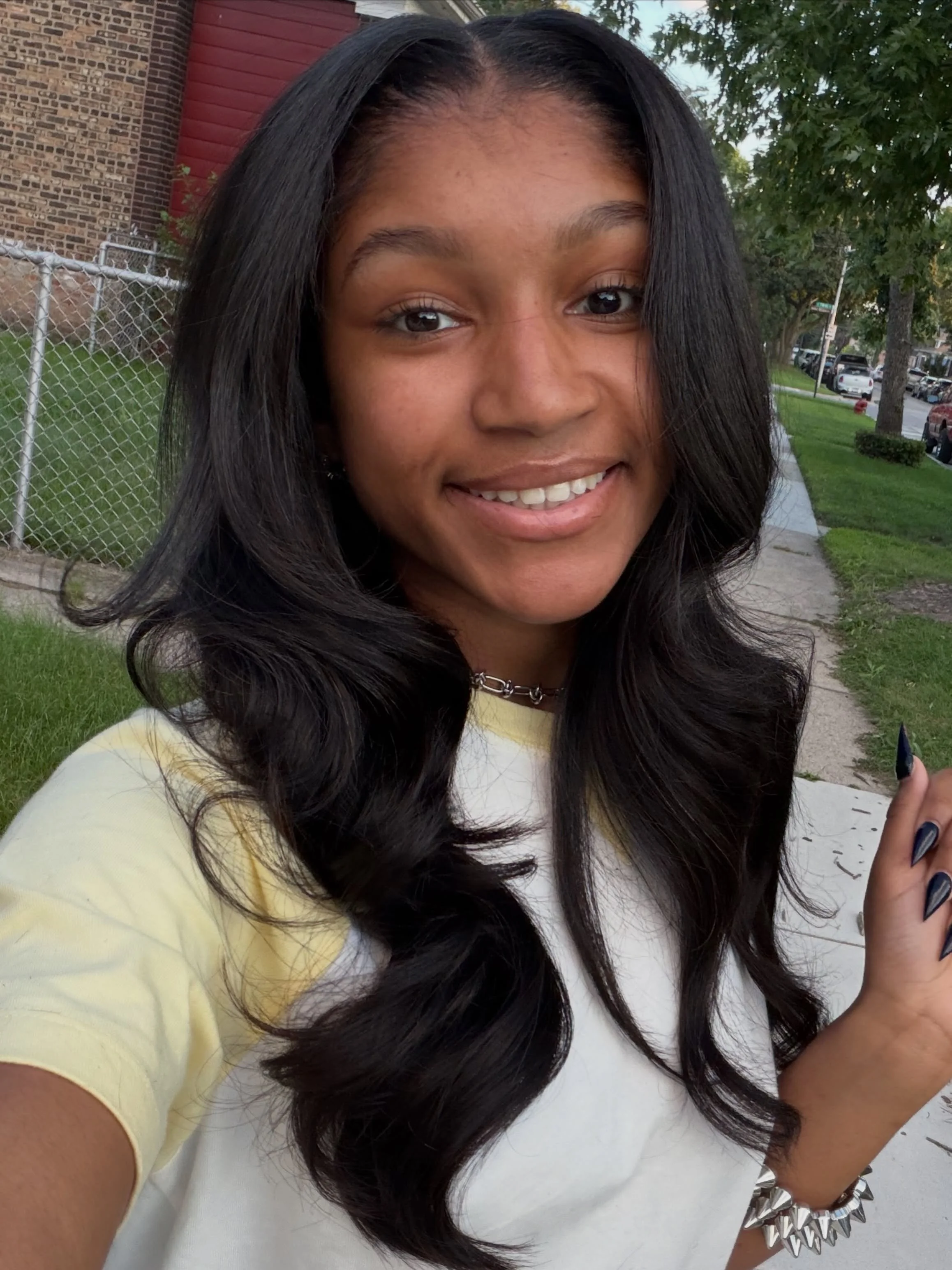 Bonded Extensions on my beautiful niece @ryleekameronn__ ⭐️

#chicagohairstylist #luxuryhaircare #quickweave #backtoschool  #luxuryhairextensions