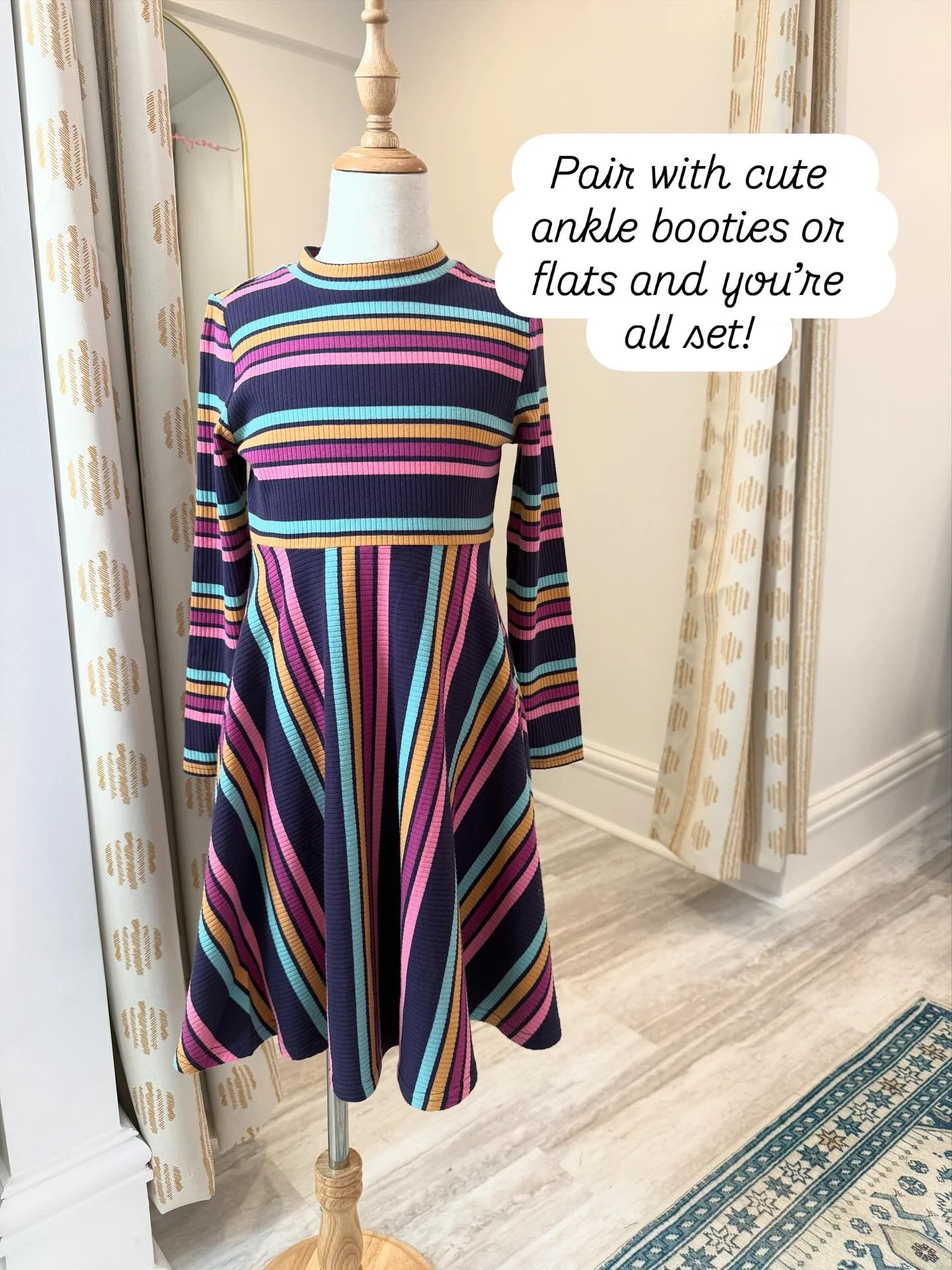 Thanksgiving is less than 2 weeks away 😳

Here&rsquo;s our favorite 5 under $50 dresses that are picture perfect for Thanksgiving and will work for any holiday celebration!