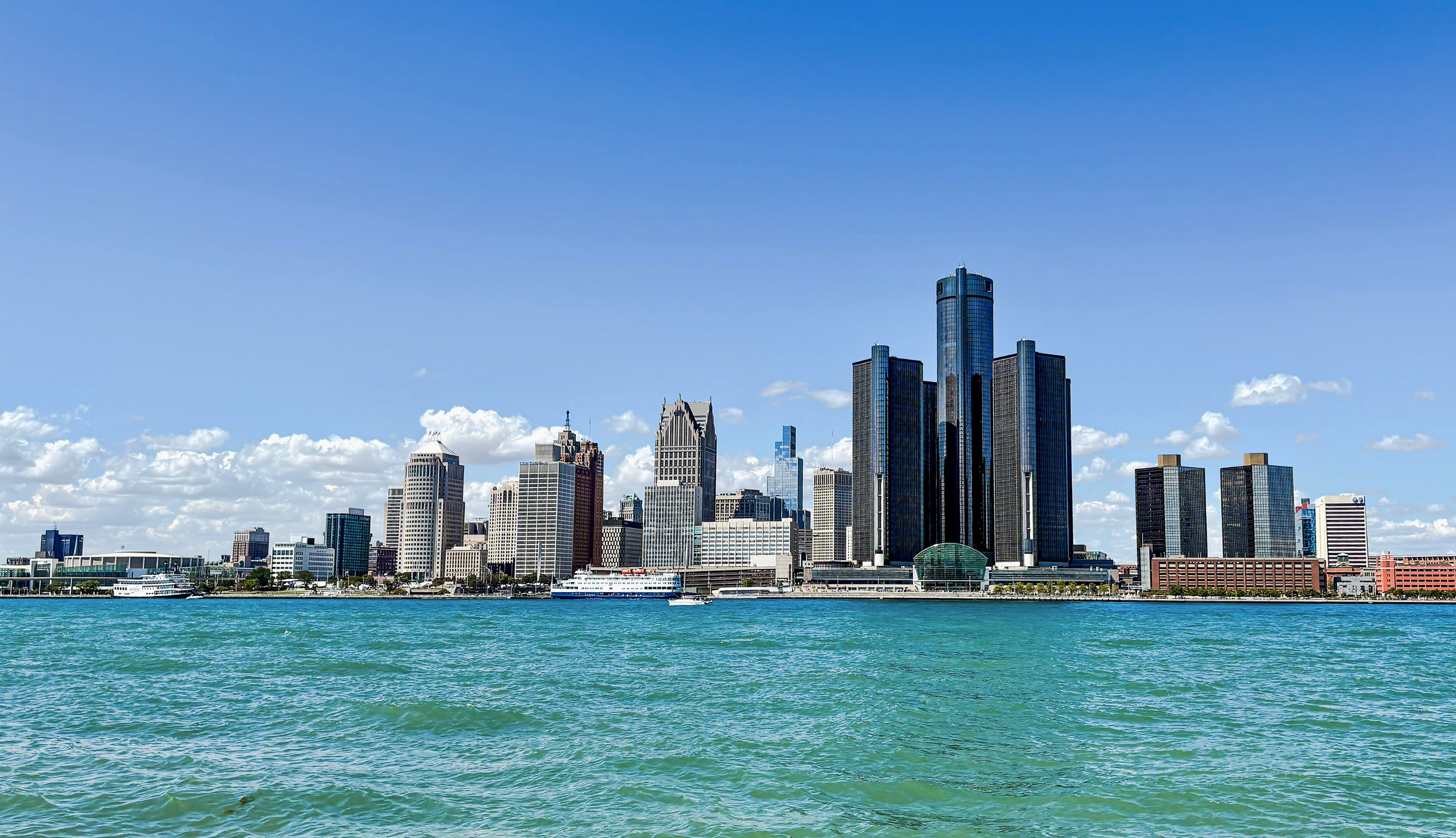 Staying in Boston-Edison: Close to Downtown Detroit Without Staying Downtown