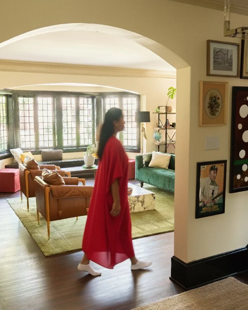 red_kaftan.jpg