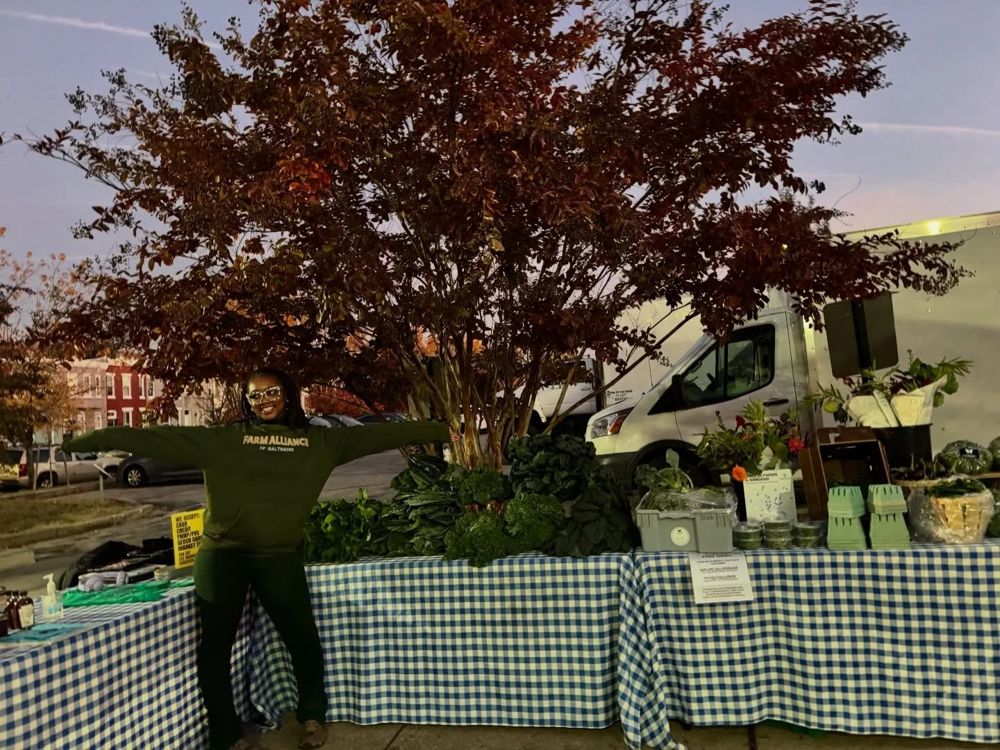 I&rsquo;m backkkkkk&hellip; but not for long. 

I&rsquo;ll be at Waverly tomorrow from 7a-12p. 

Come see me 👀🫶🏽