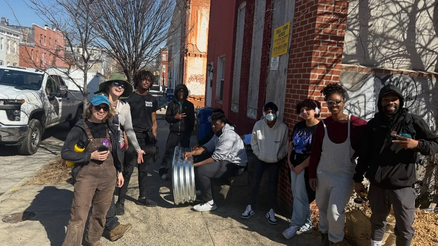 A lil hush hush volunteer day with @nbyo_ &amp; a few of my close friends &amp; family&hellip;

(yes, my answer is STILL I DO NOT take volunteers, there are PLENTY of farms that NEED YOUR HELP!) 

Thank you all for supporting my dream &amp; making it