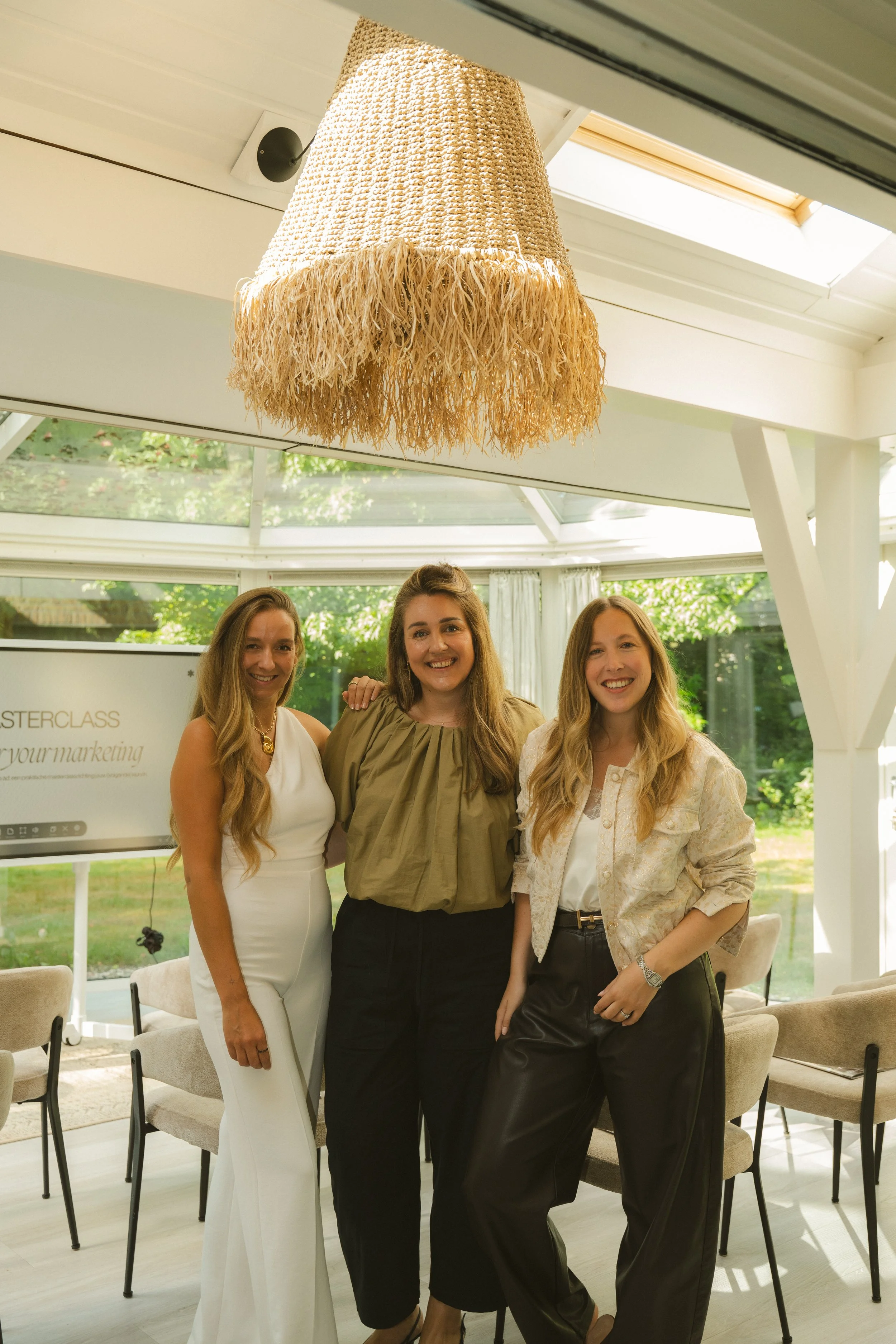 Team en contributors van The Course Collective met de founders van de Academy