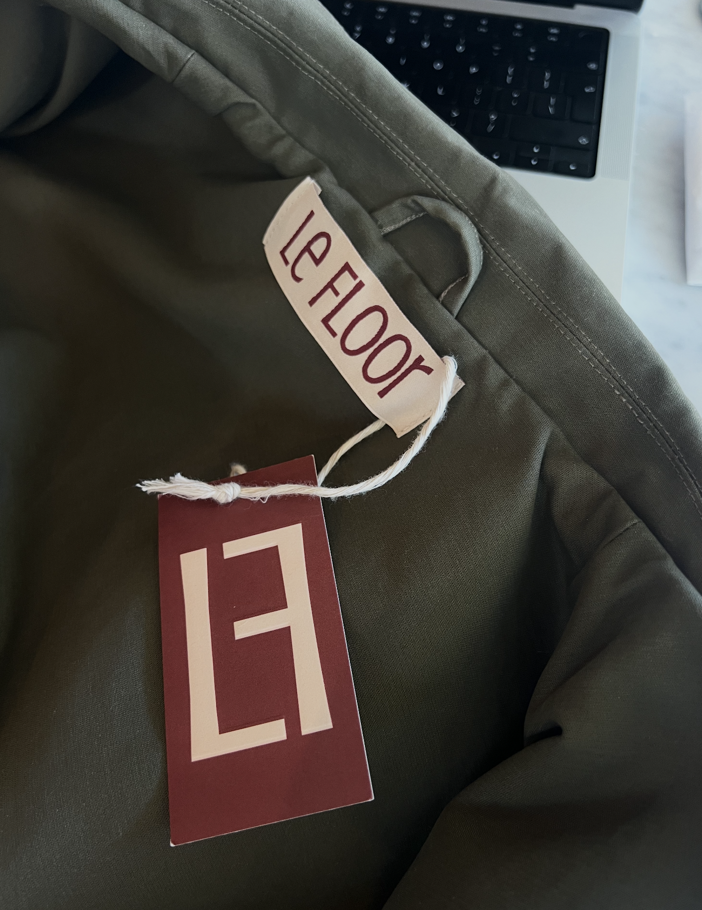 Sample check met Le Floor merk uit Build & Launch Academy
