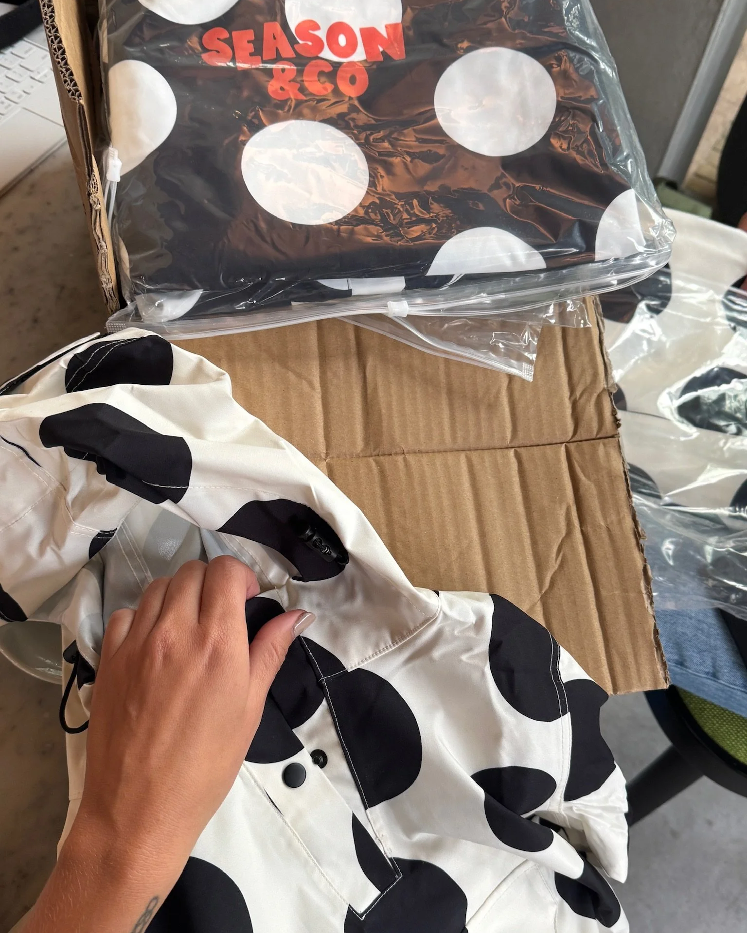 Season & Co unboxing samples Build & Launch Academy The Course Collective