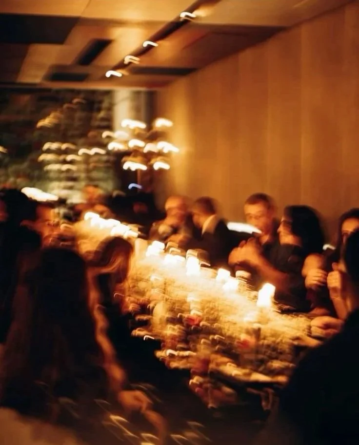 Founders gathering aan een tafel.jpg