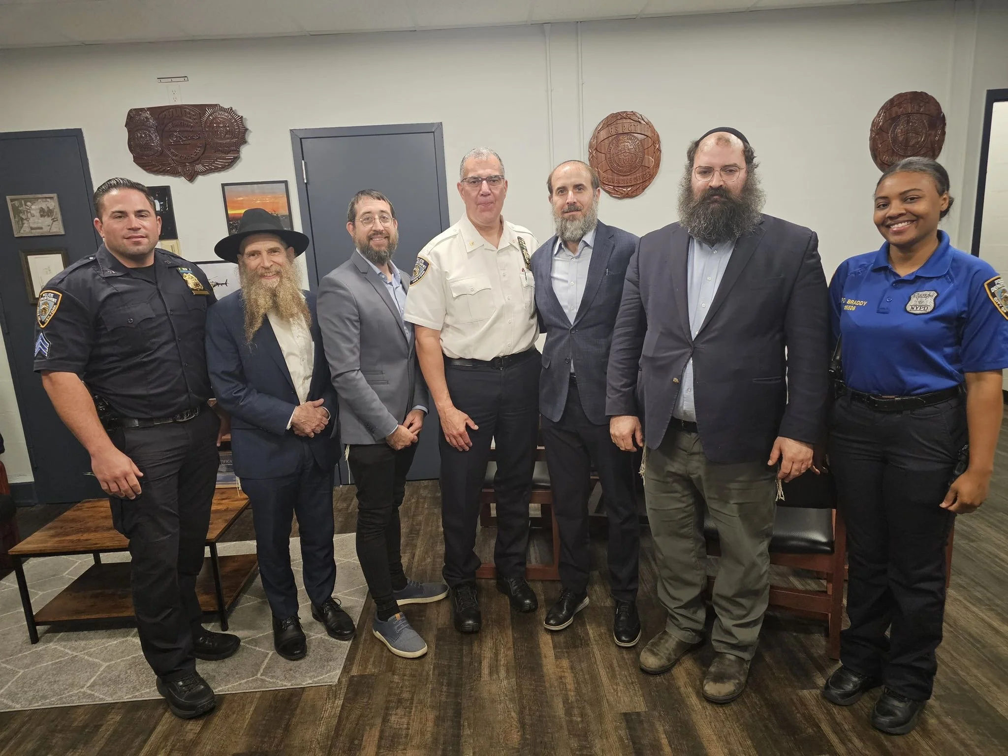 Vaad Hakohel Meets with 71st Precinct Leadership
