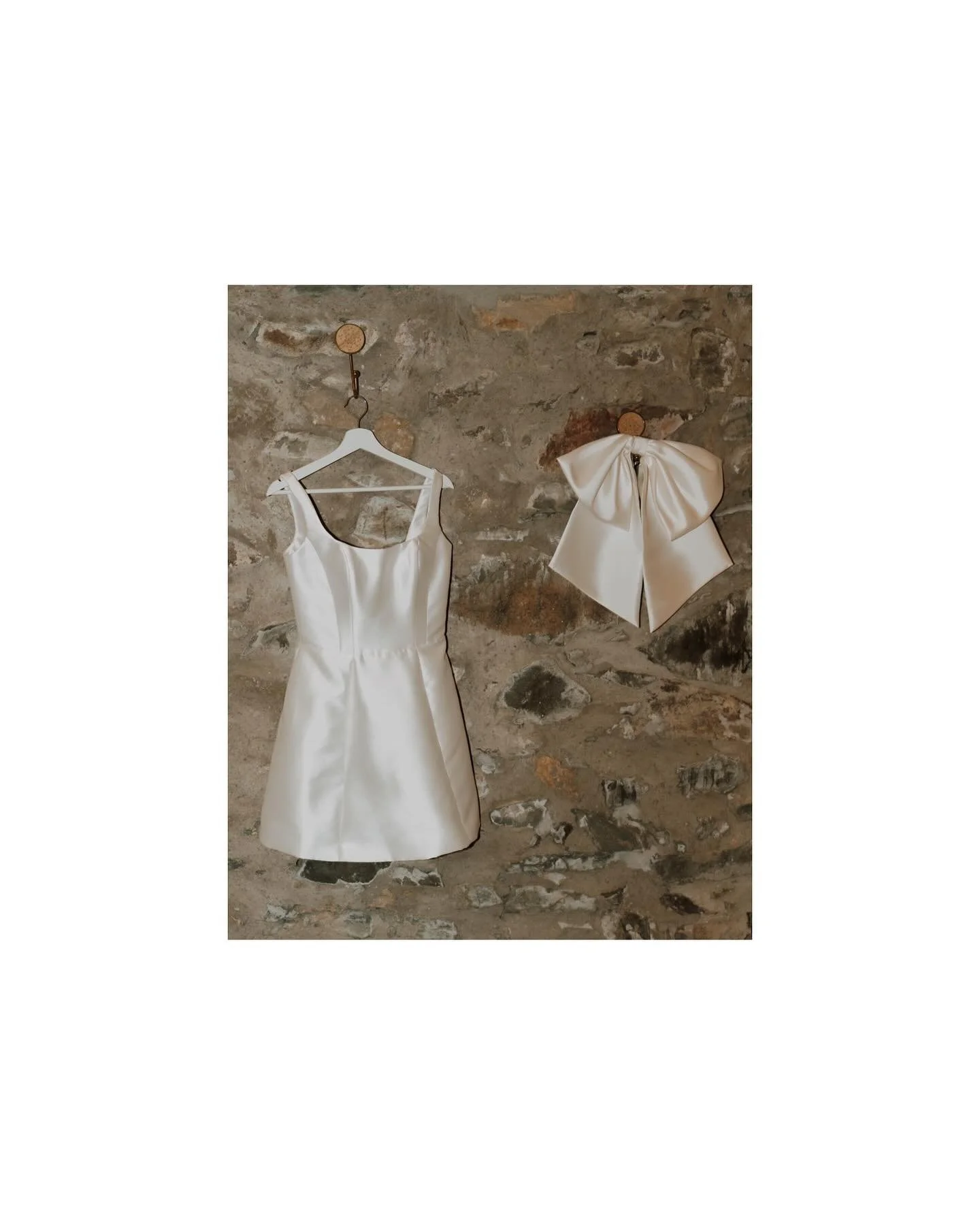 Into the night with Mrs Fox at @henblascountrypark 🍸

Photo @rosestelfoxphotography 
Venue @henblascountrypark 
Mua @lydialynchmakeupartist 
Hair @staceyateshair

#editorialweddingphotographer #editorialweddingphotography #ukweddingphotographer #bri