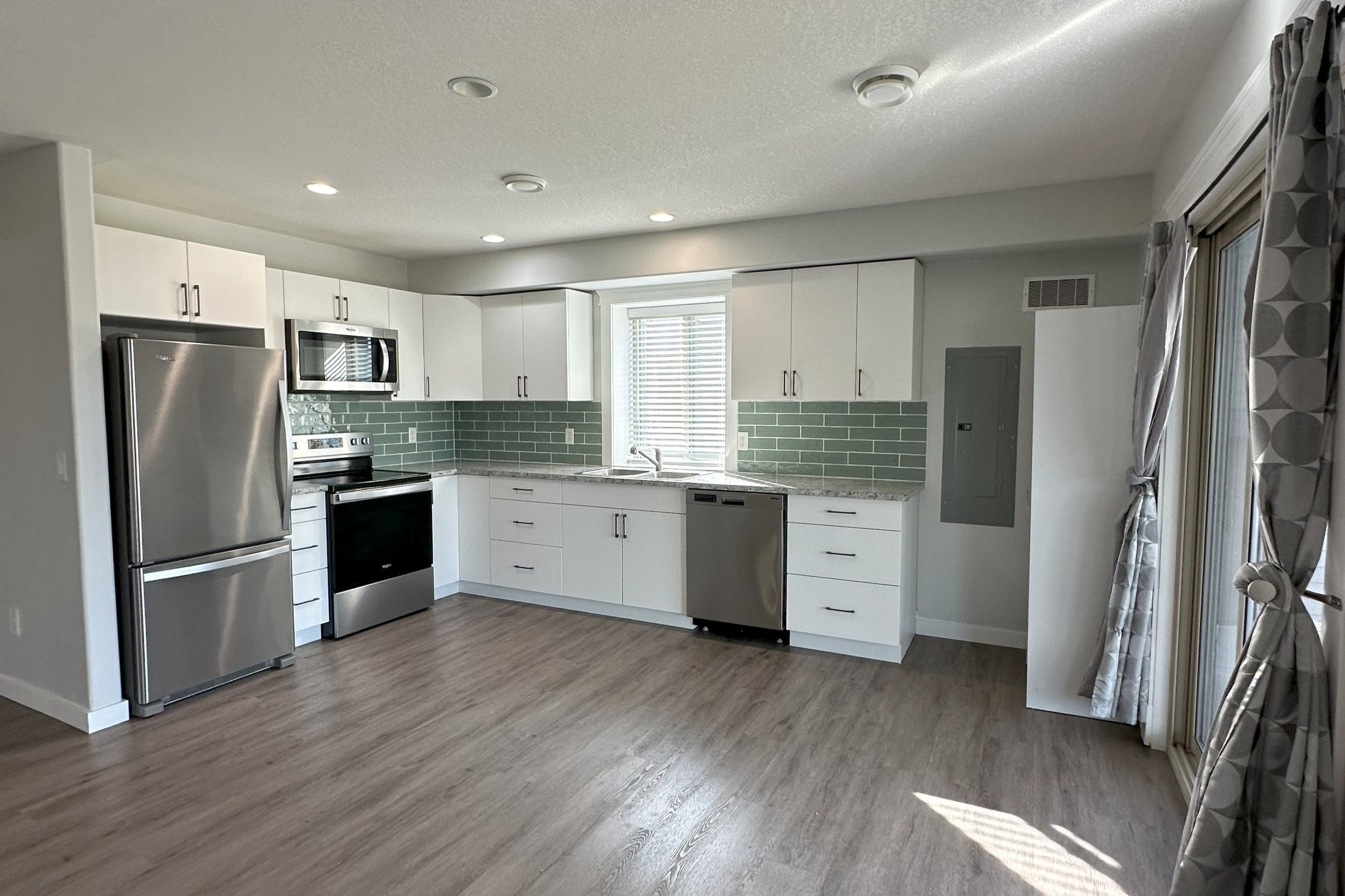 Walkout Basement Black Mountain | 2B2B