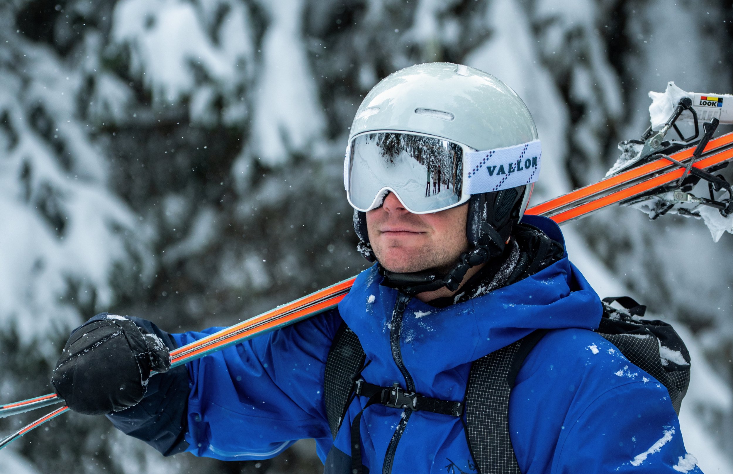 VALLON elevates alpine performance with next-gen Crossroads™ goggles