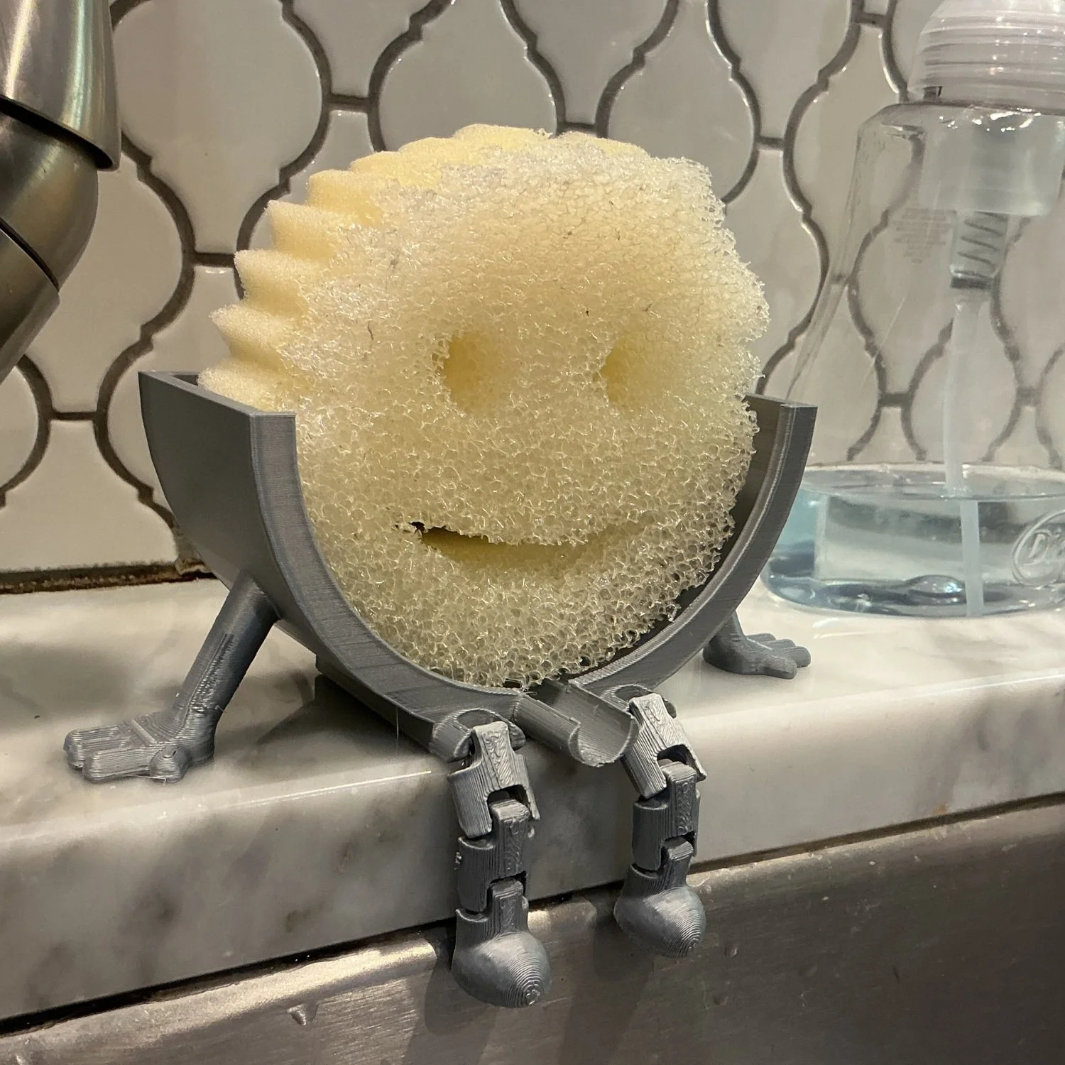 sponge.daddy.seat.jpg