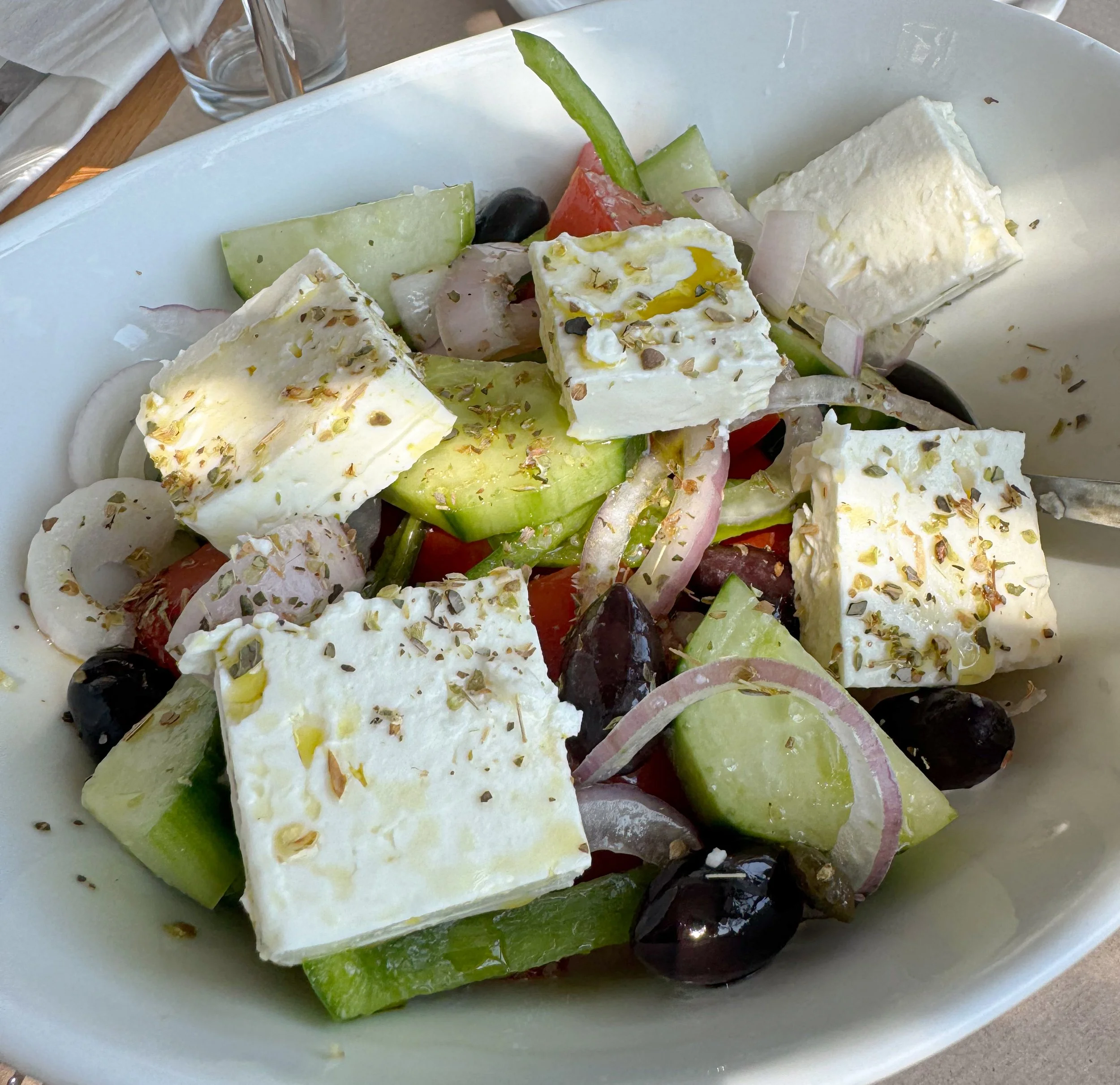 Petalida restaurant - salade grec - huile d'olive