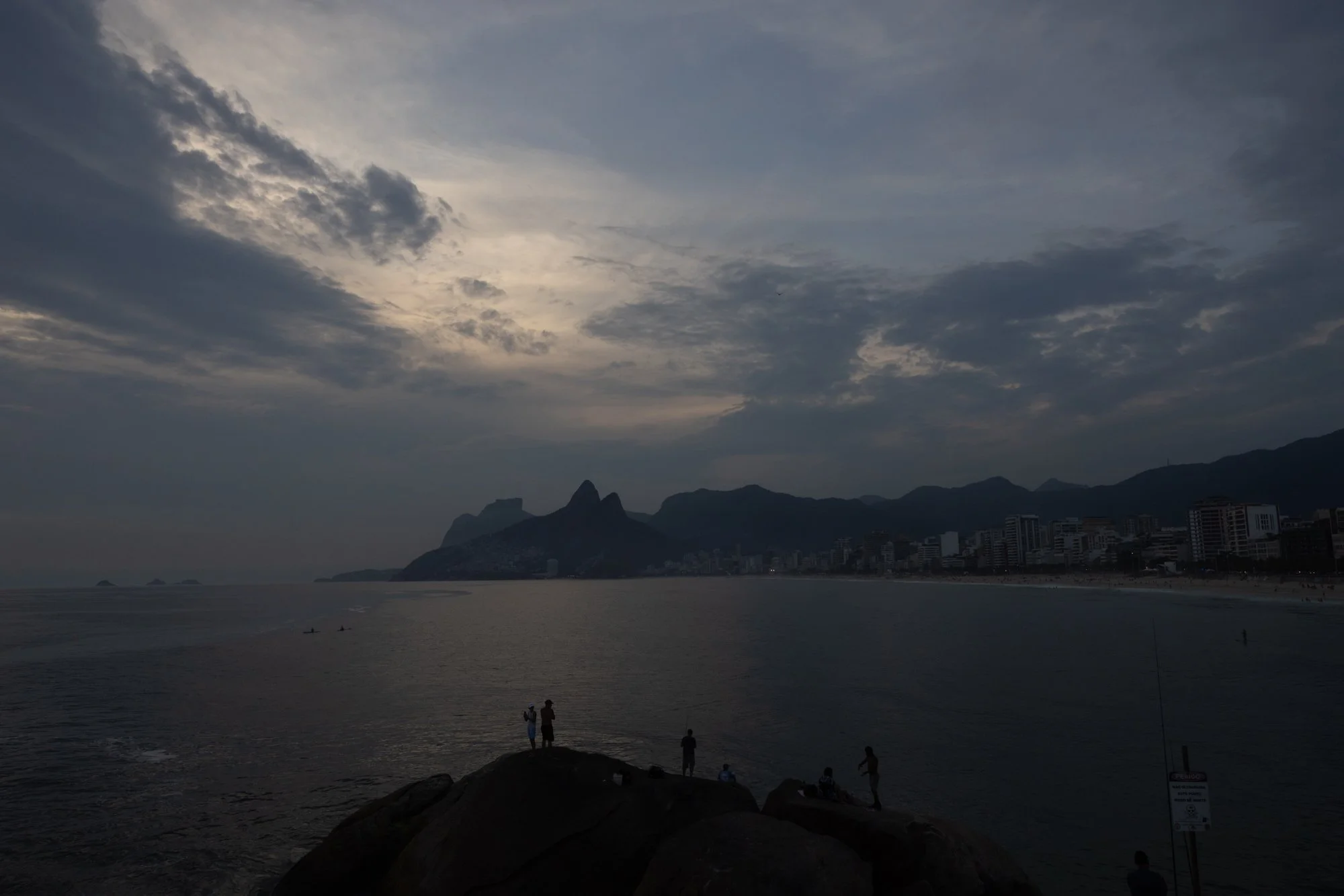 Coucher de soleil rio ipanema.jpg