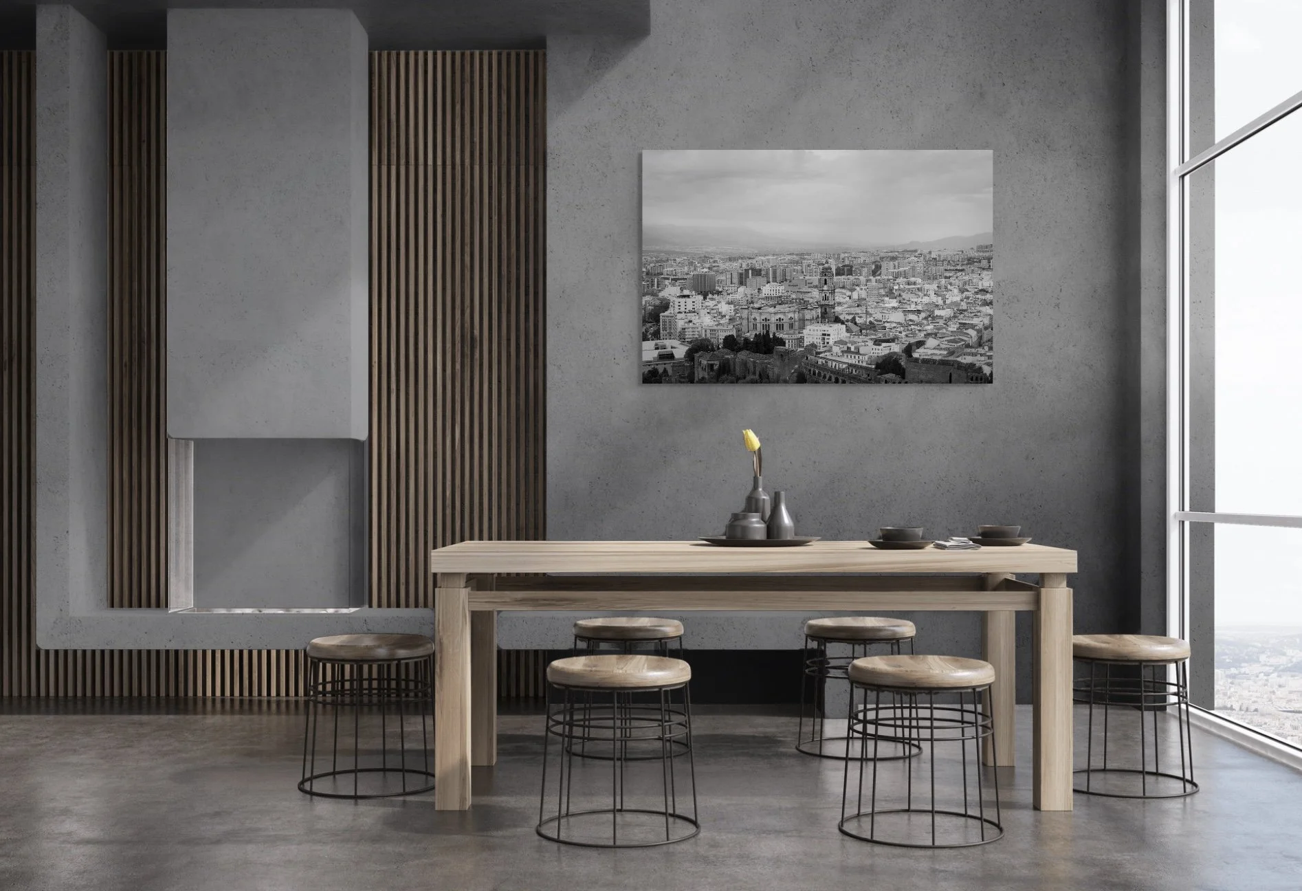 Photographie murale en noir et blanc représentant une scène urbaine, intégrée dans une salle à manger contemporaine.