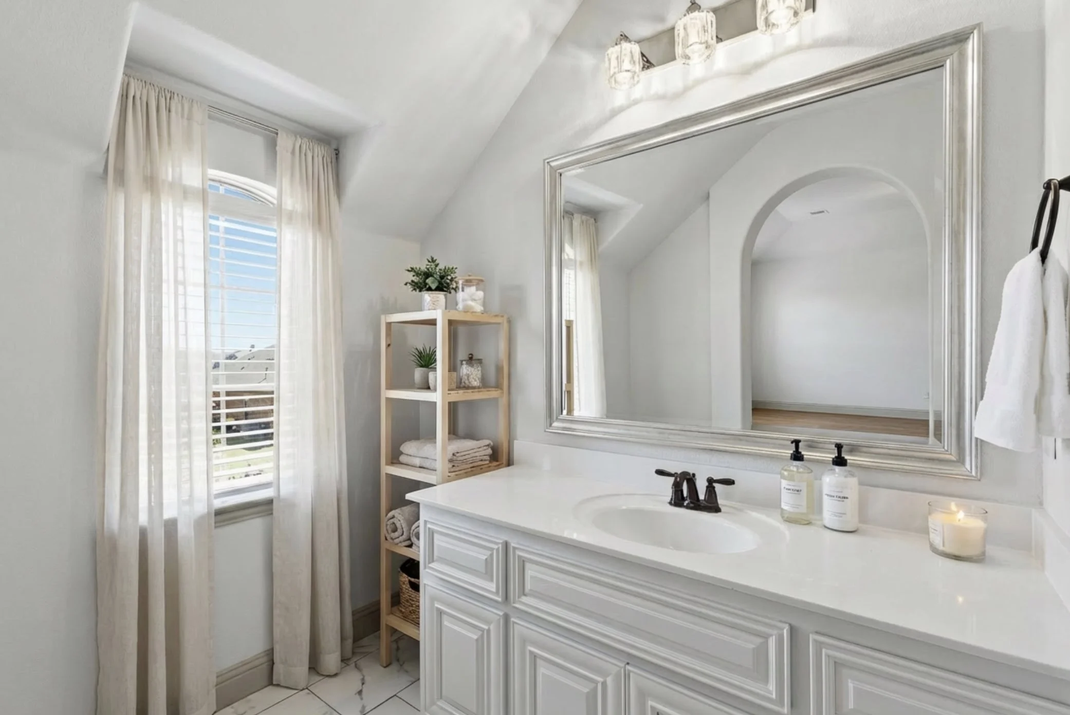 askew guest bath 1.jpg