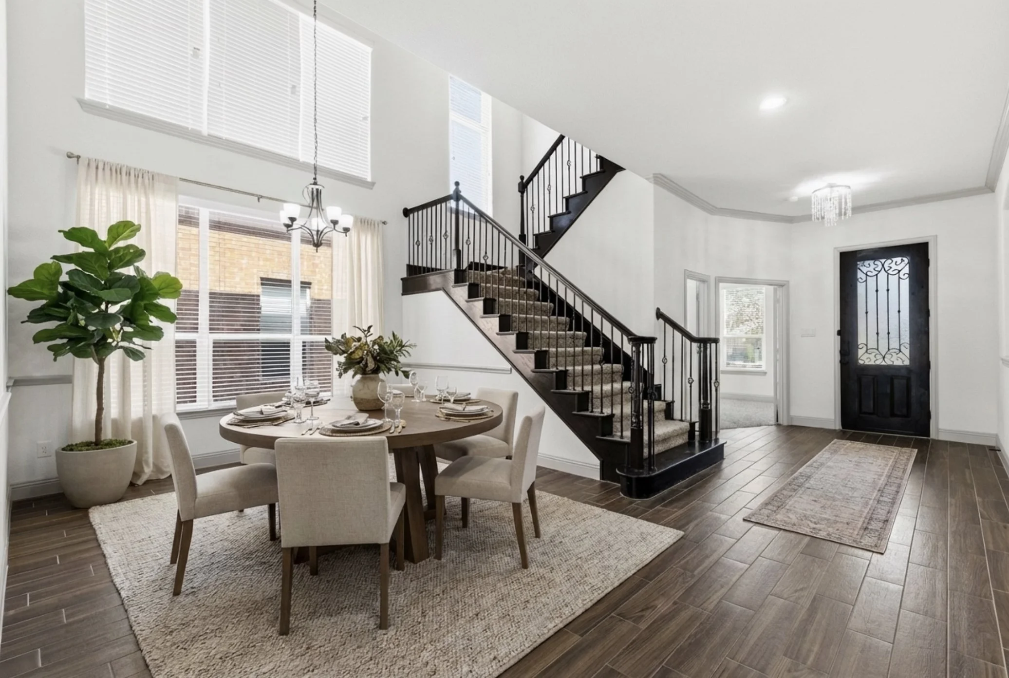 askew dining staged.jpg