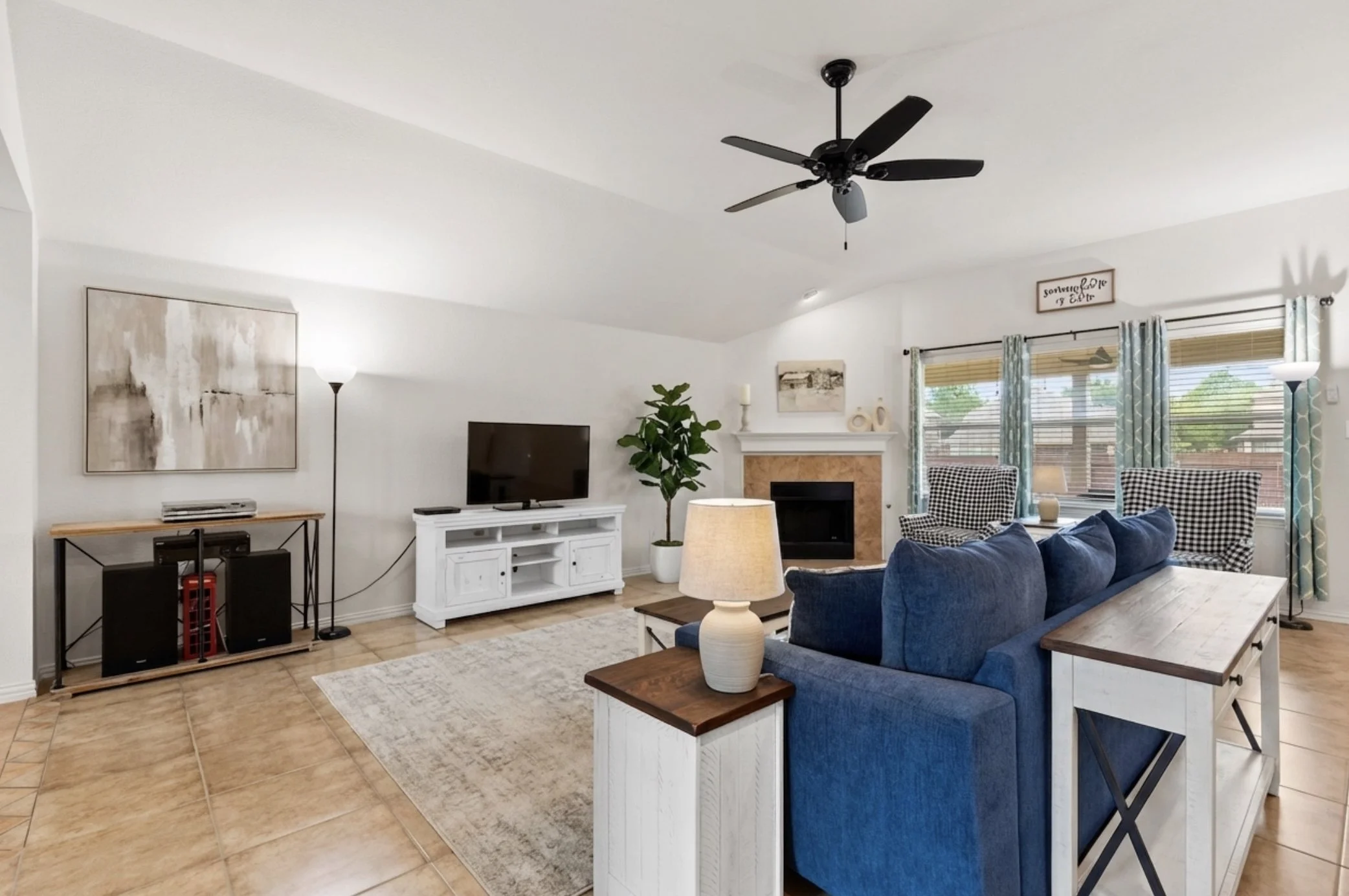 Langford Living 1.jpg