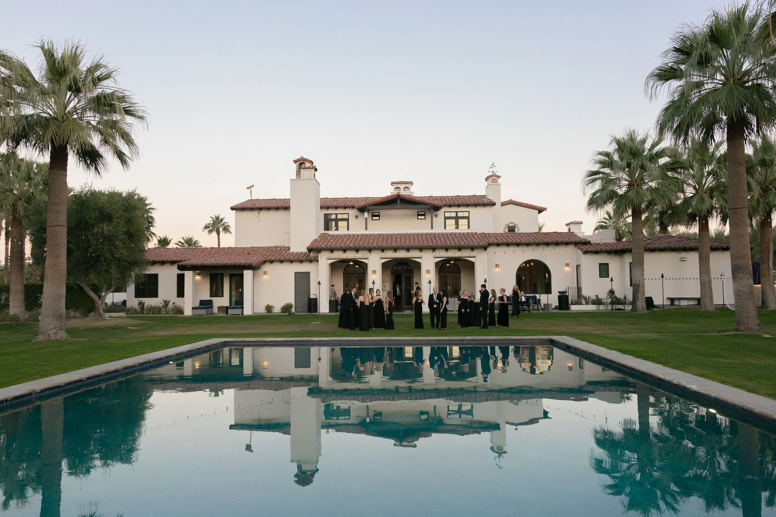 Emily & Connor Previews-57.jpg