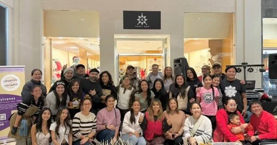 Thank you Michelle and Phil @ampilfied_apparel for hosting the Holiday Bazaar yesterday! My daughter and I had a great time meeting everyone and getting into the Christmas Spirit! Filipinos really shine when it comes to celebrating Christmas!🌟 What 