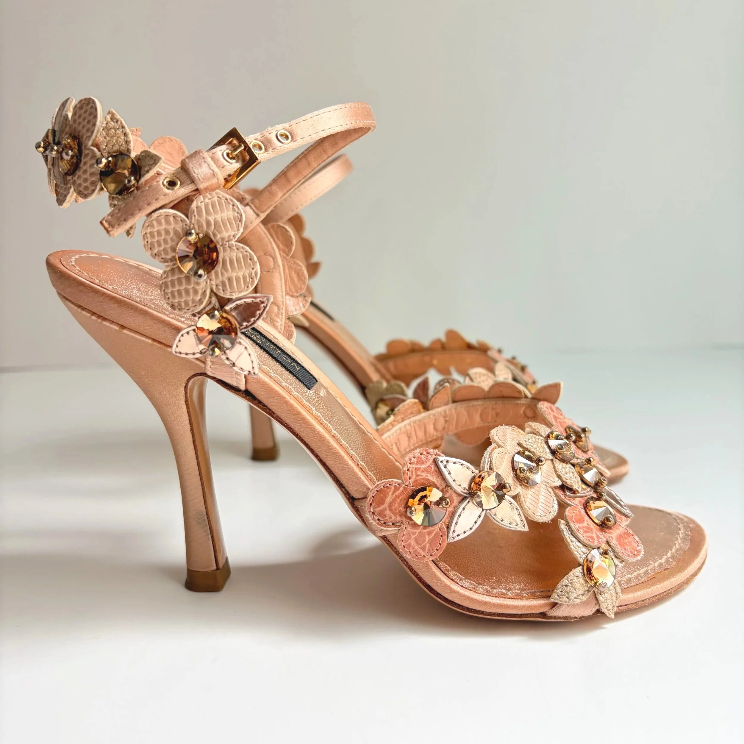 Y2K Louis Vuitton Floral Heel (34) — image 4