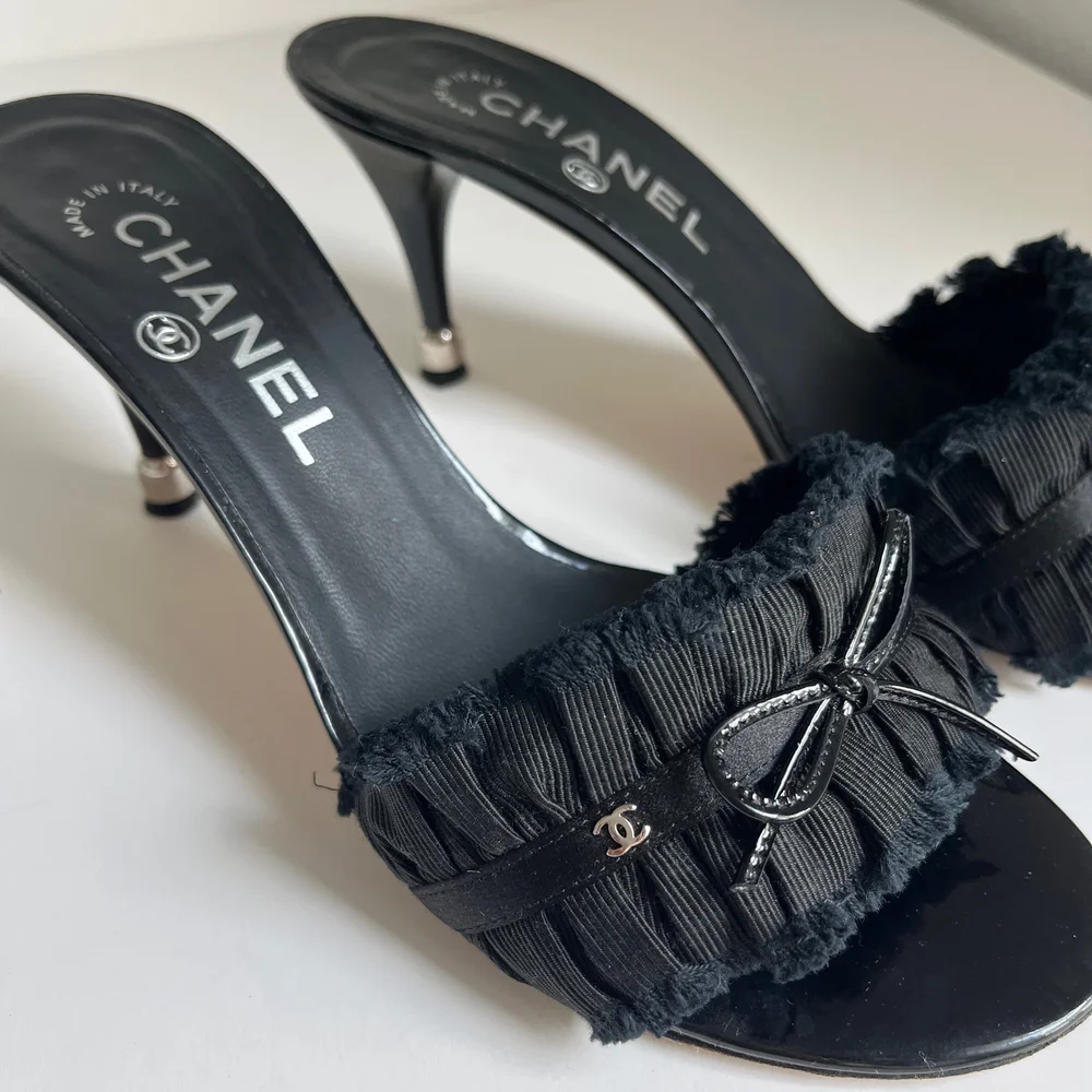 Vintage Chanel Bow Heels Sz 36.5 — SASSYSOWHAT