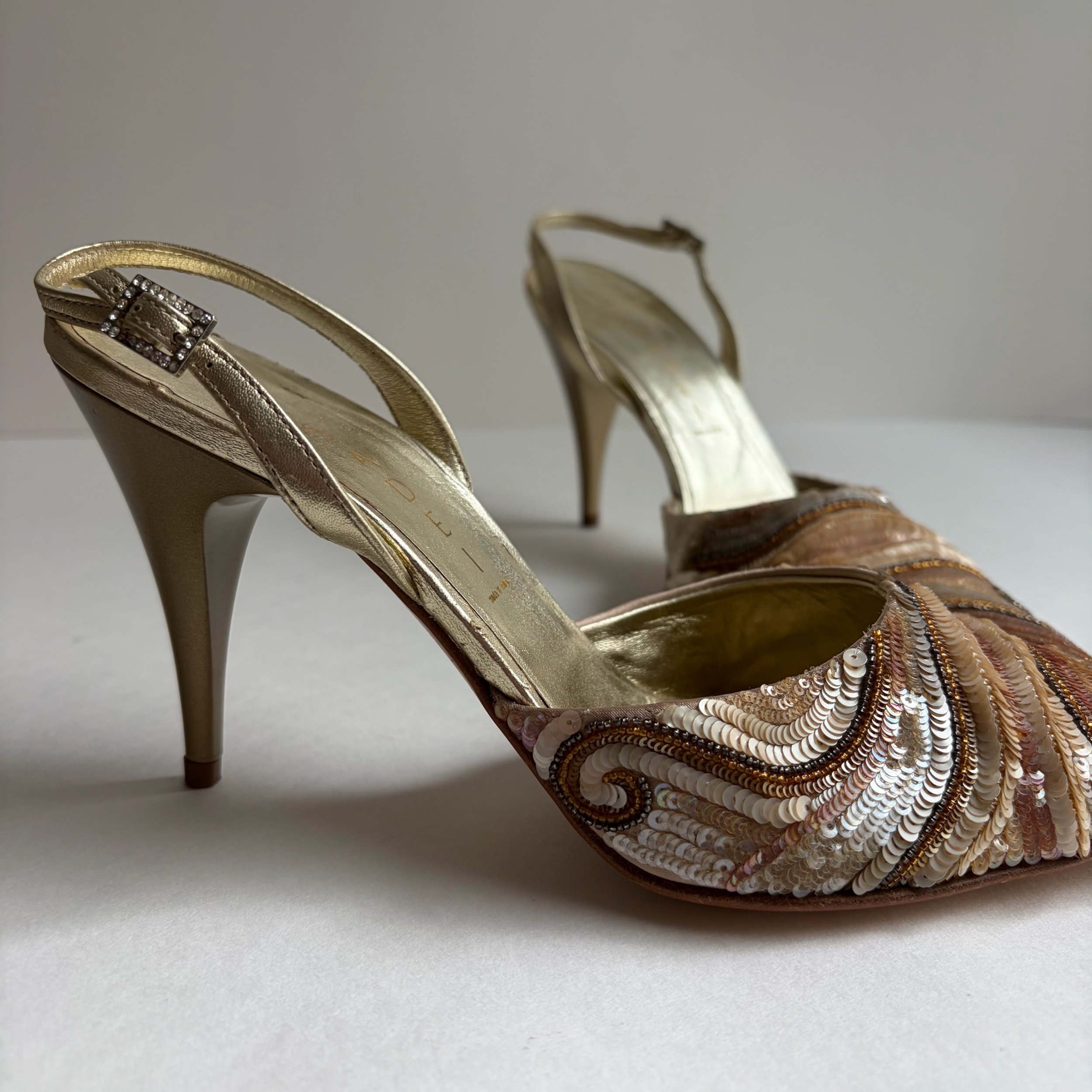 Vtg Casadei Bronzey Sands Sequin Heels (38) — image 3