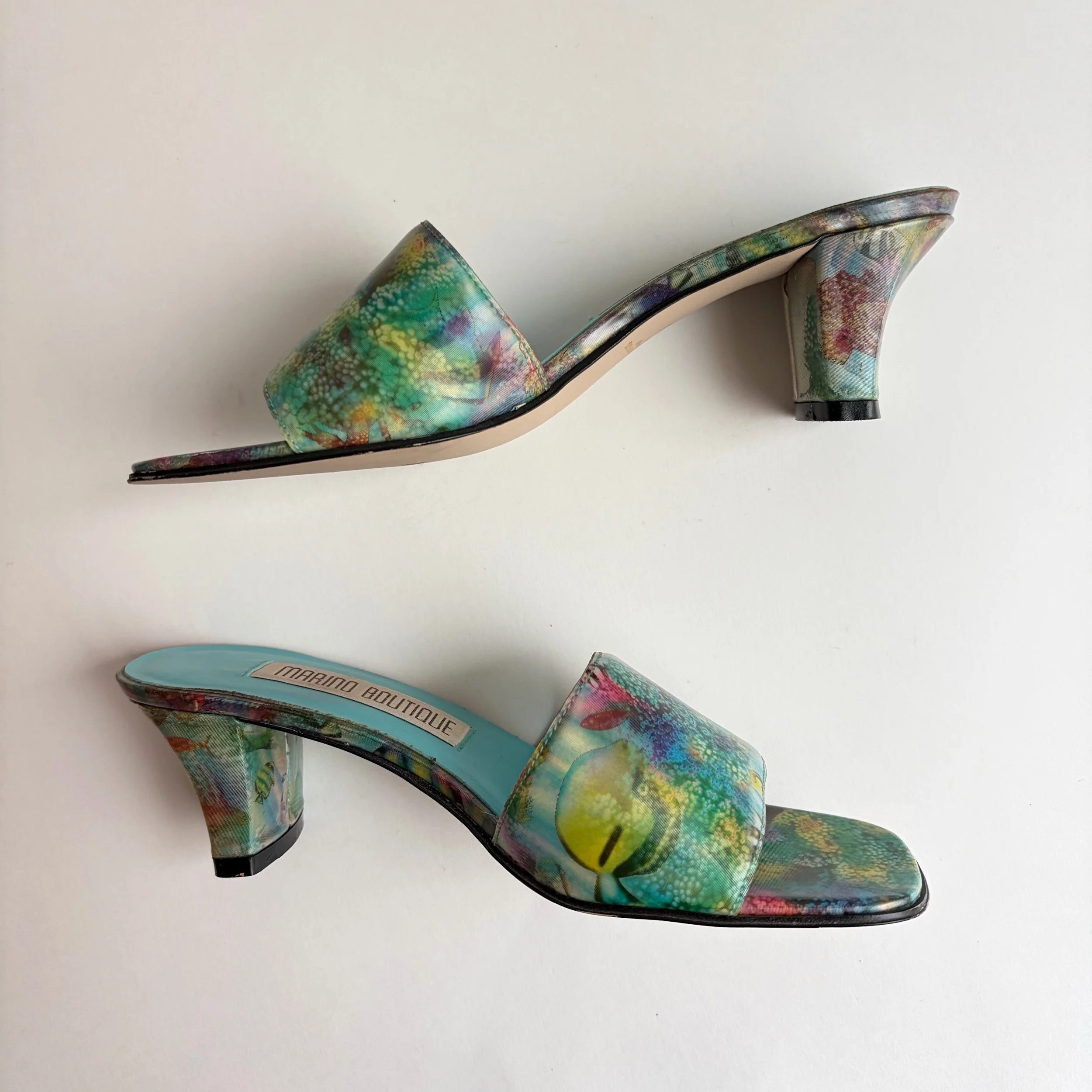 Vtg Marino Boutique Holographic Fish Heels (6) — image 6