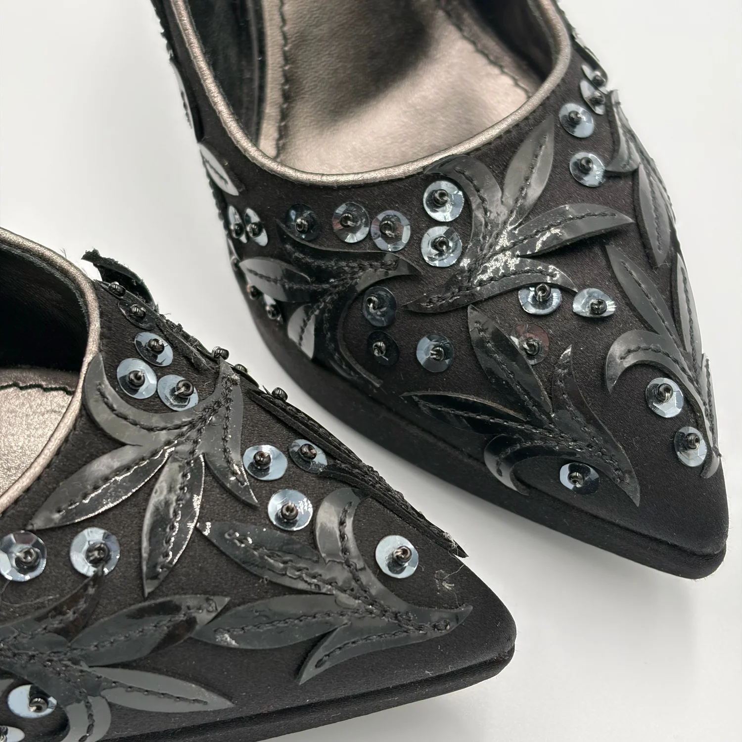 Louis Vuitton Black Satin Leaf & Sequin Pumps (35.5)
