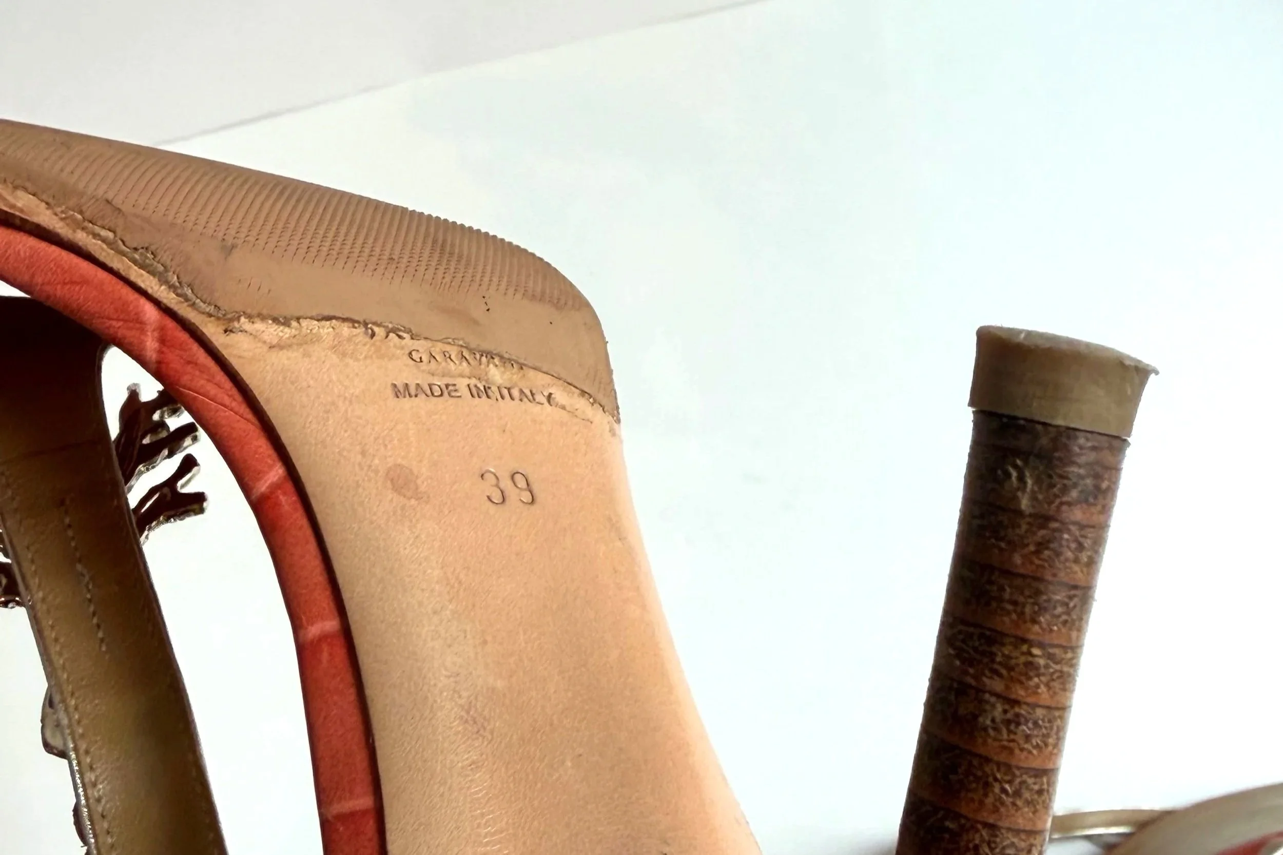 Vtg Valentino Orange Coral Heel (39) — image 8