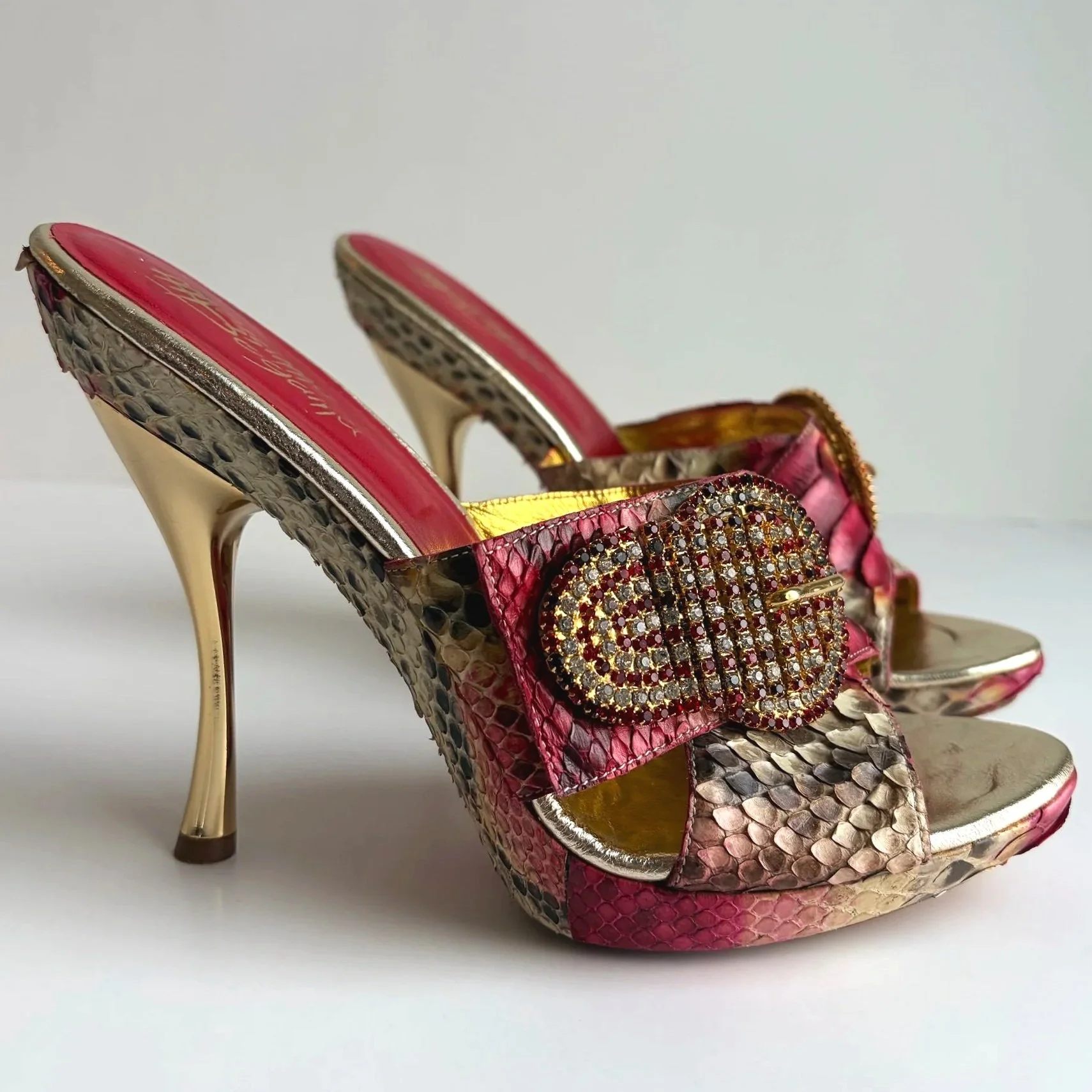 Vintage Italian Red Massimo Heels (39) — image 3